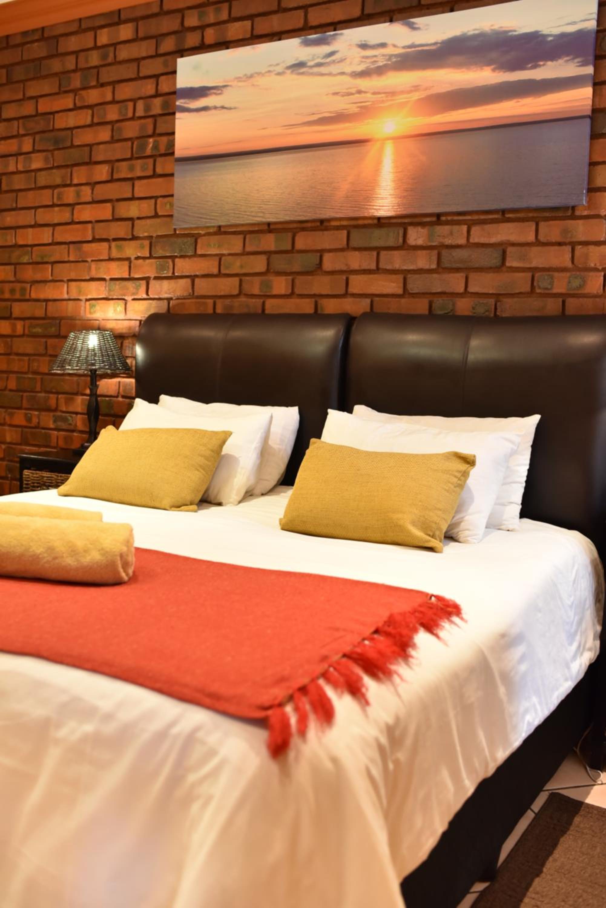 Double or Twin Room with Pool View - Photo 1