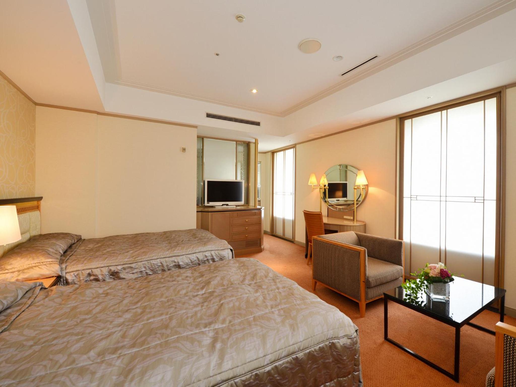 Superior Twin Room - Non-Smoking - Photo 8