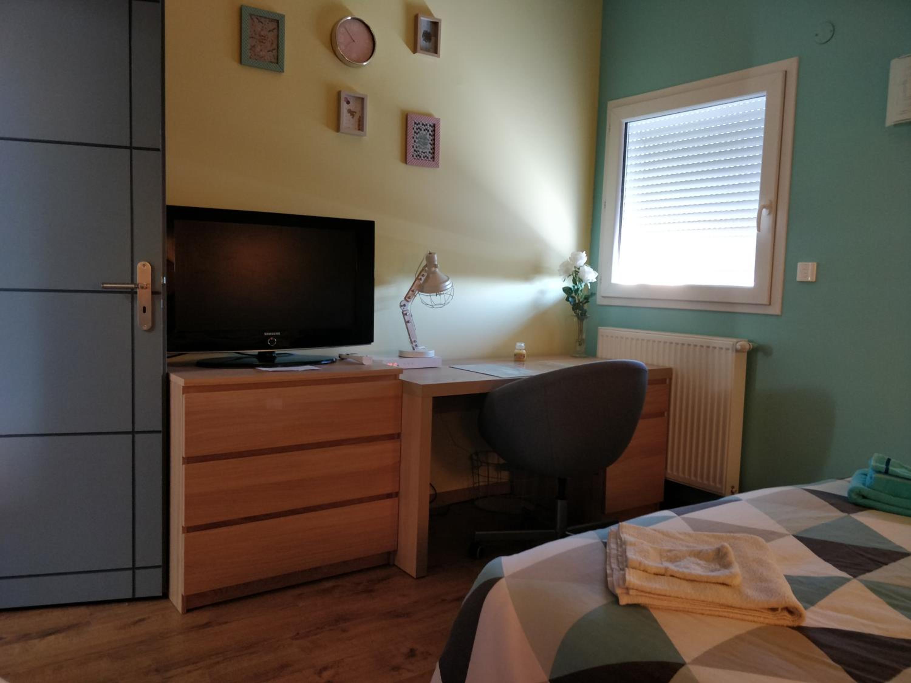 Triple Room with Shared Bathroom photo 1