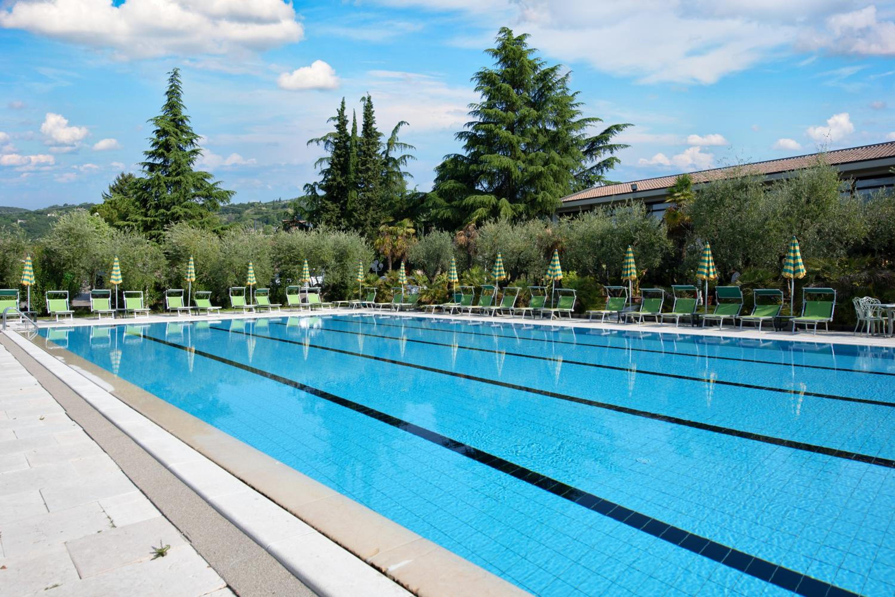 Standard Double Room with Pool View photo 3