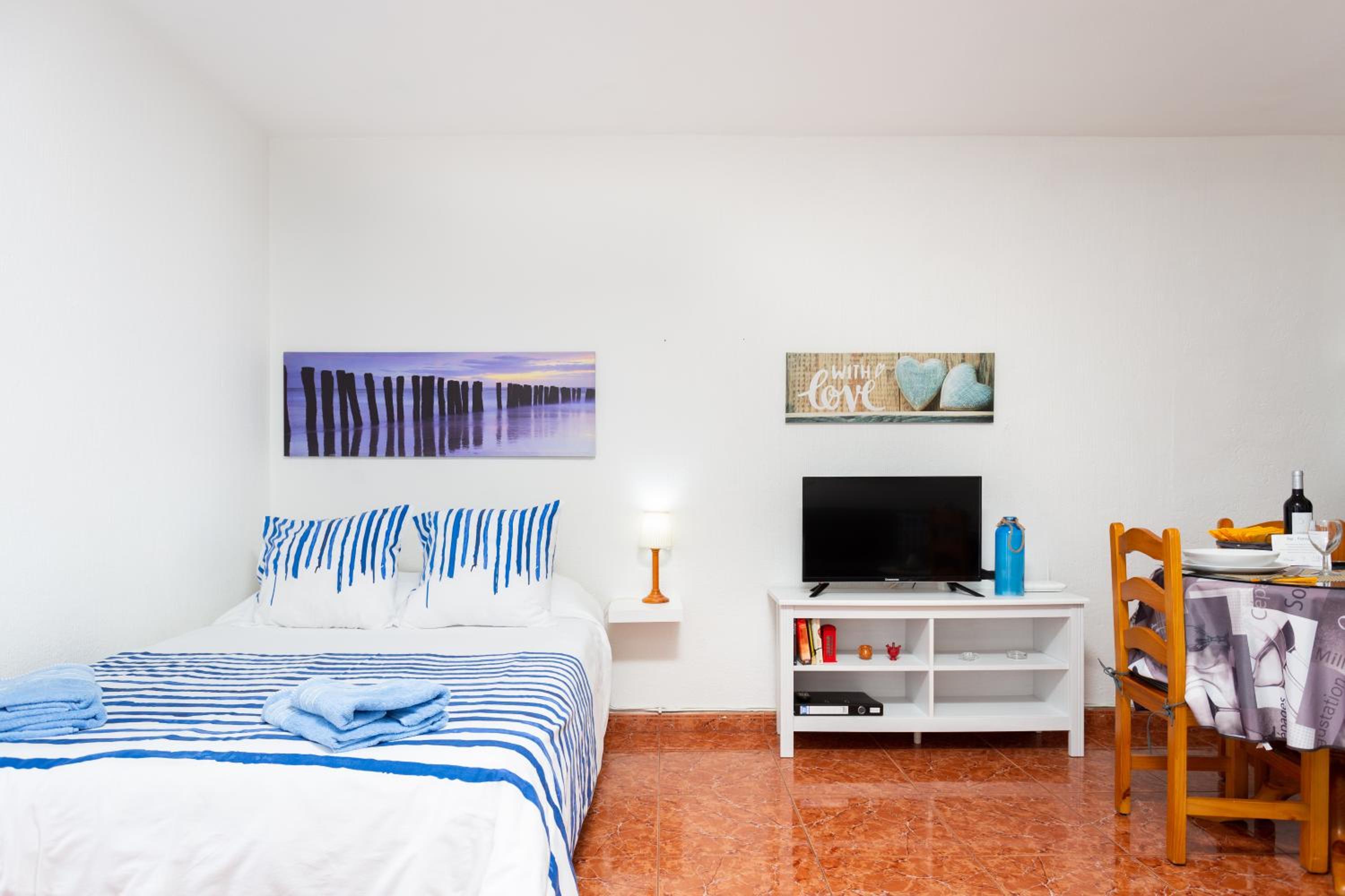 Studio Apartment with Sea View