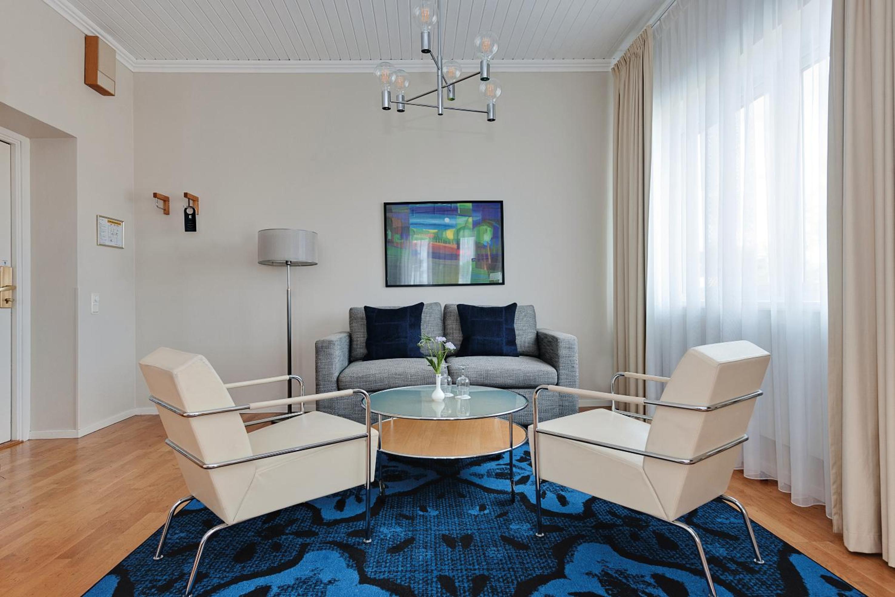 Junior Suite (2 Adults) - Photo 3