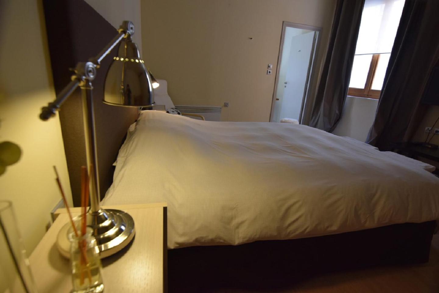 Studio Apartment - Photo 19
