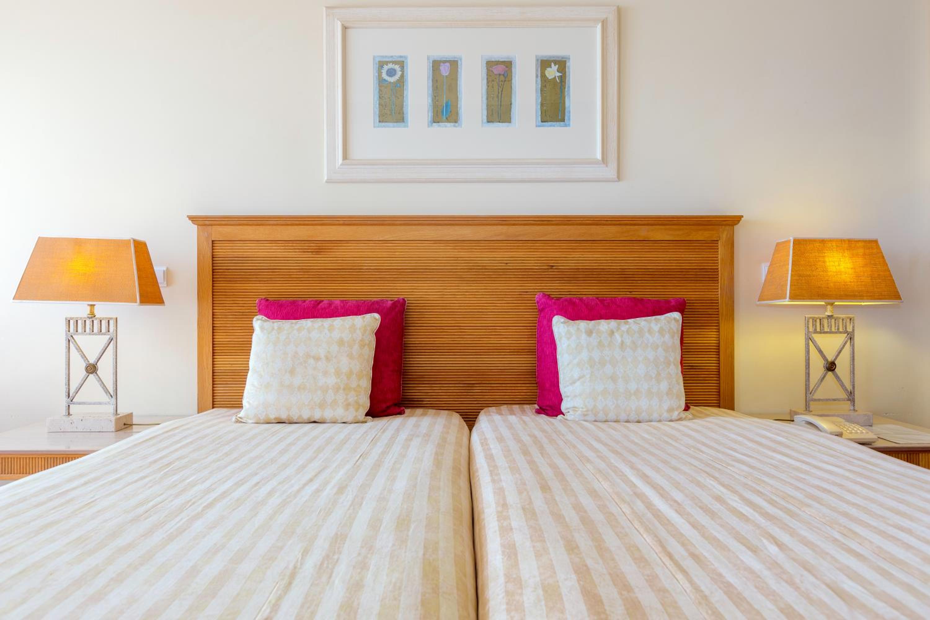 Double Room with Sea View - Photo 1