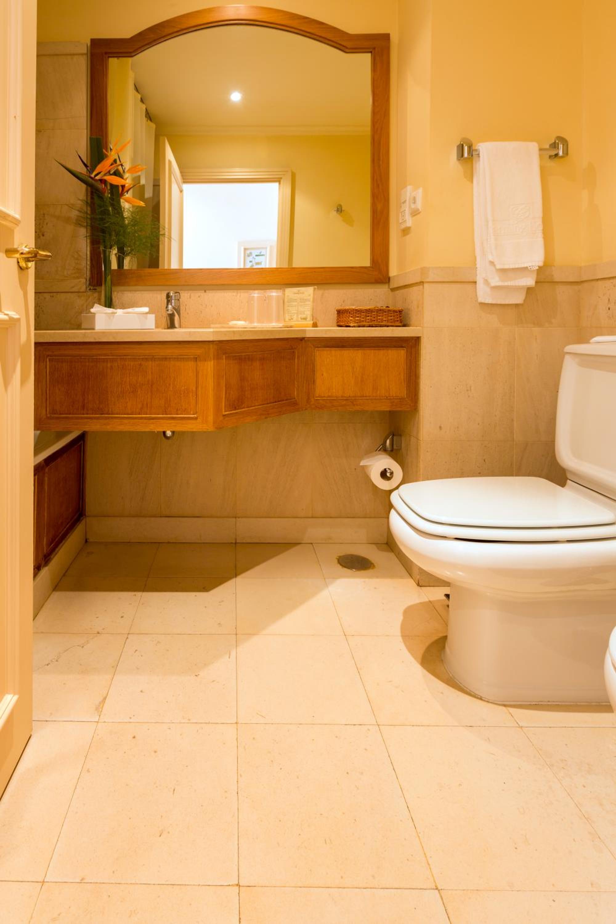 Double Room with Sea View - Photo 6