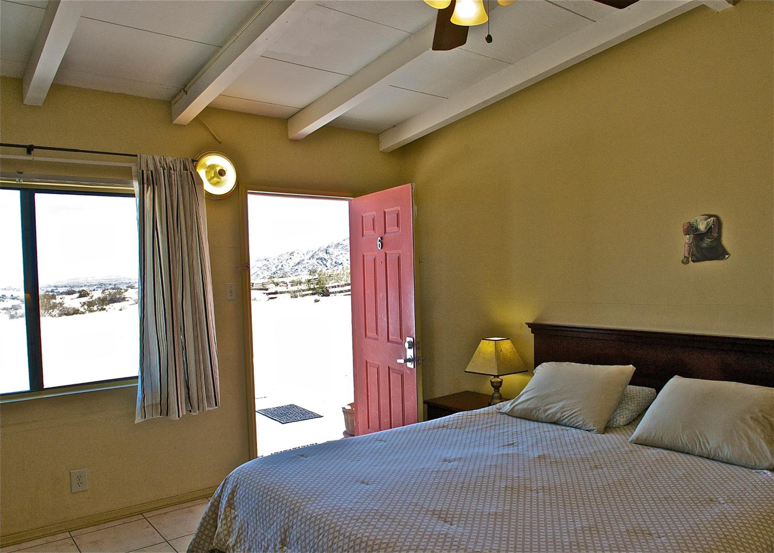 Deluxe King Room photo 3