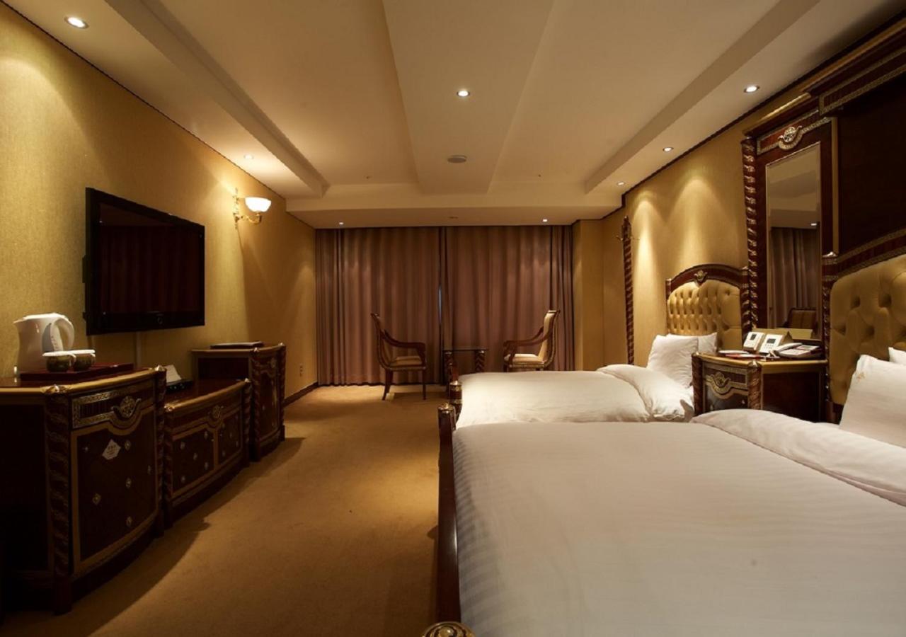 Deluxe Twin Room photo 1