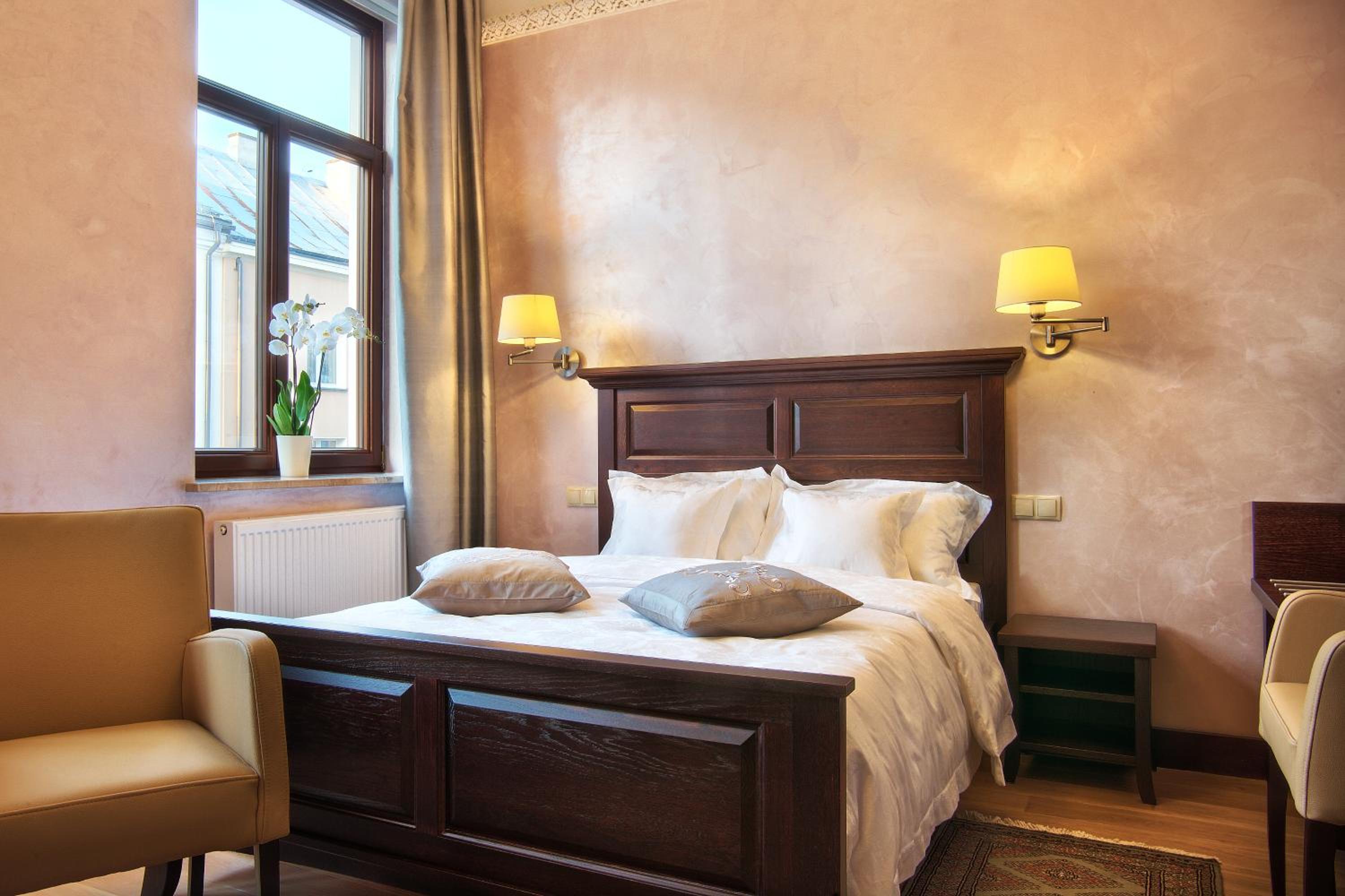 Standard Double or Twin Room - Photo 3