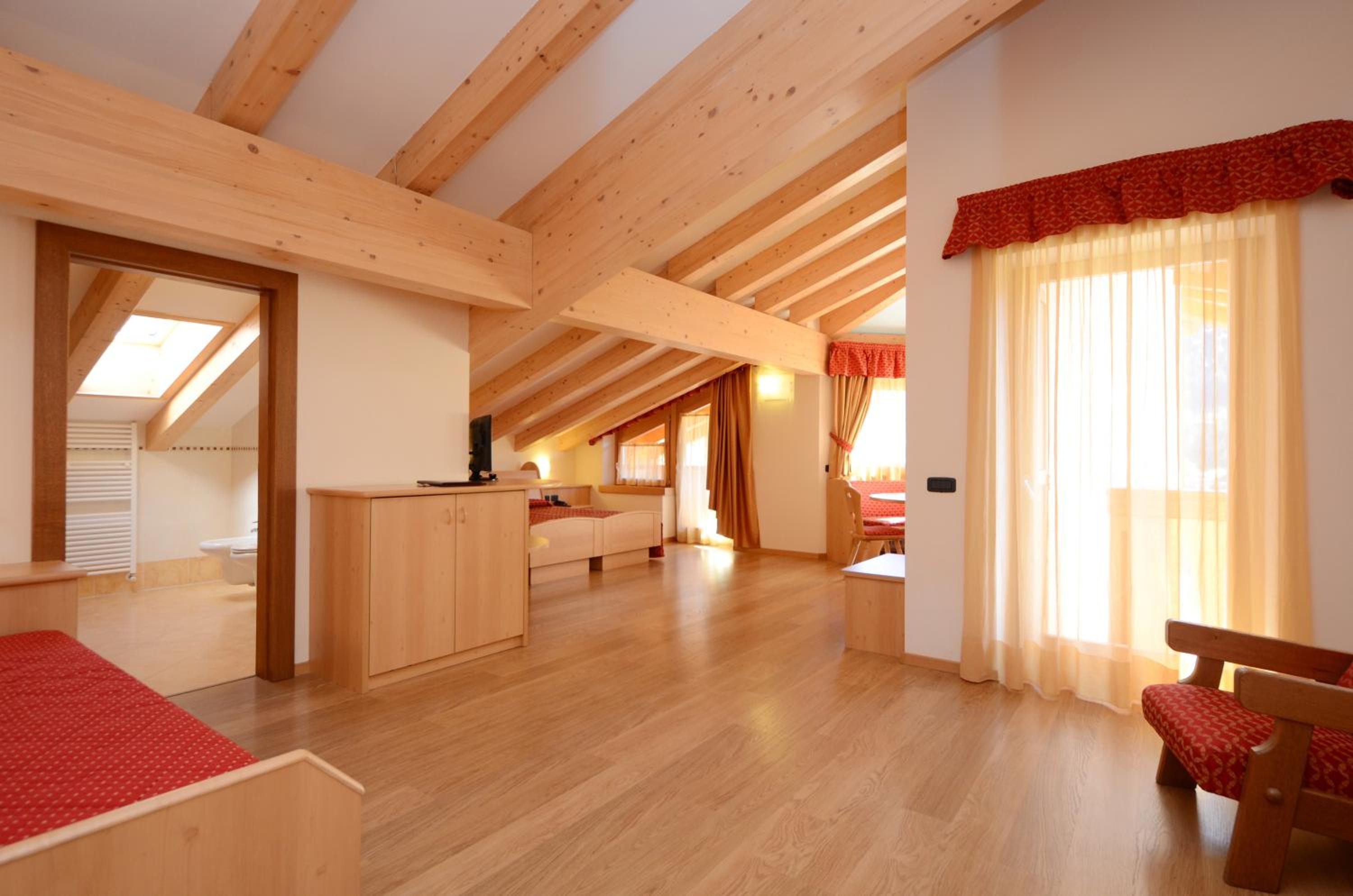 Deluxe Triple Room photo 1