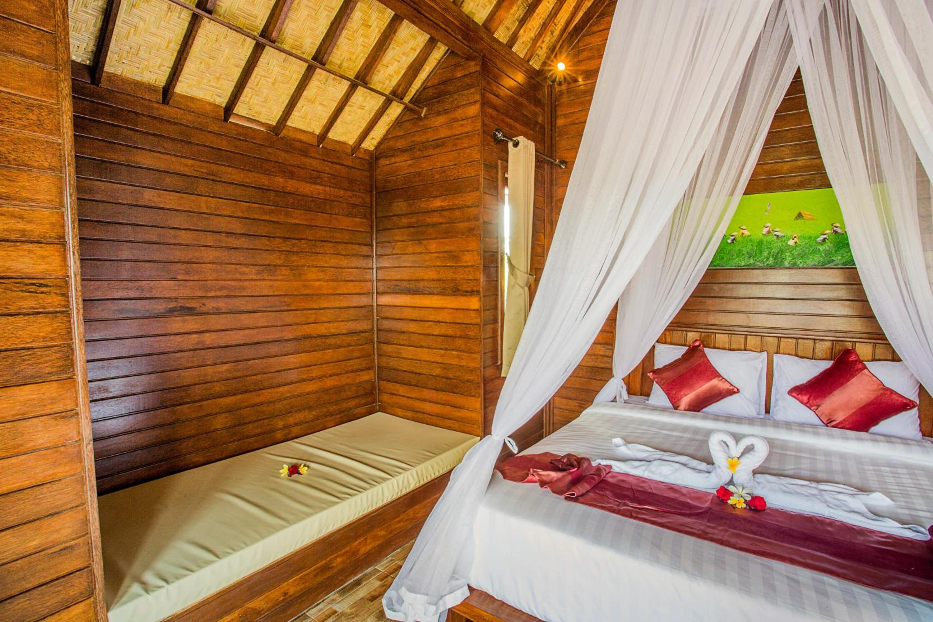 Deluxe Double Room (2 Adults + 1 Child) - Photo 18