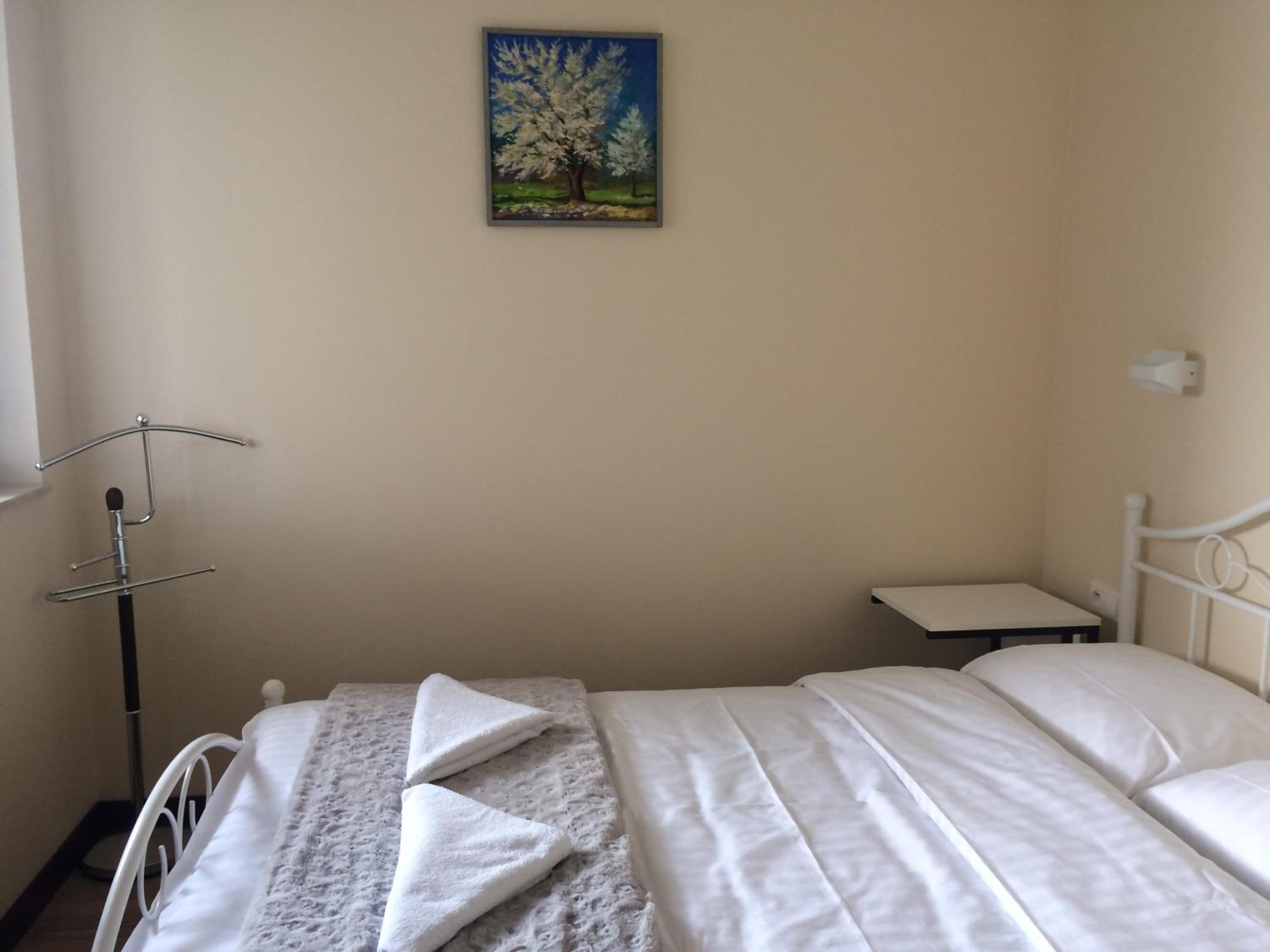 One-Bedroom Apartment - Photo 8