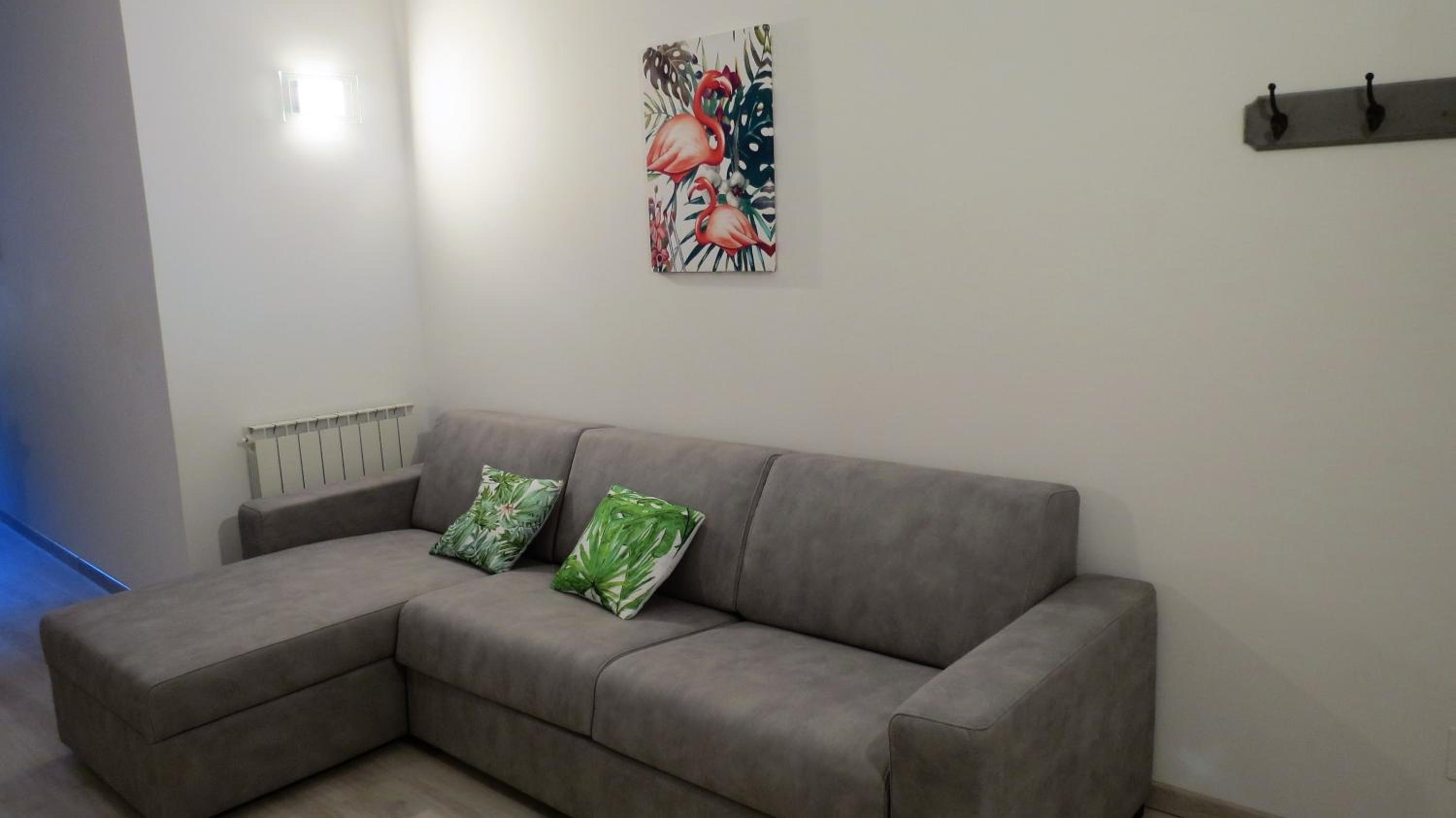 Apartment photo 2