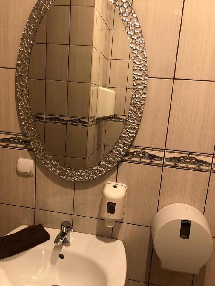 Double Room with Shared Bathroom photo 2