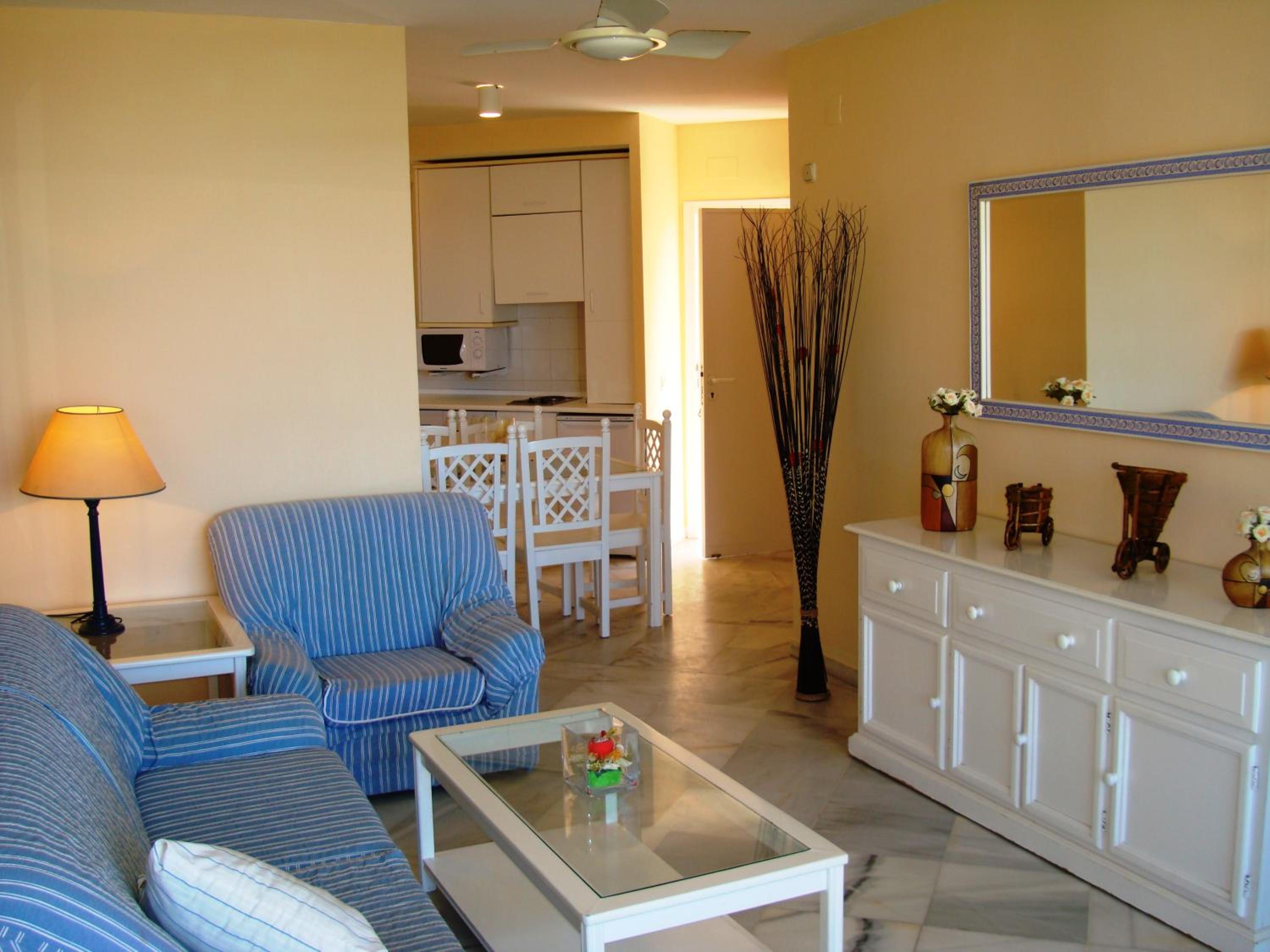 Apartamento de dos habitaciones con vista al mar