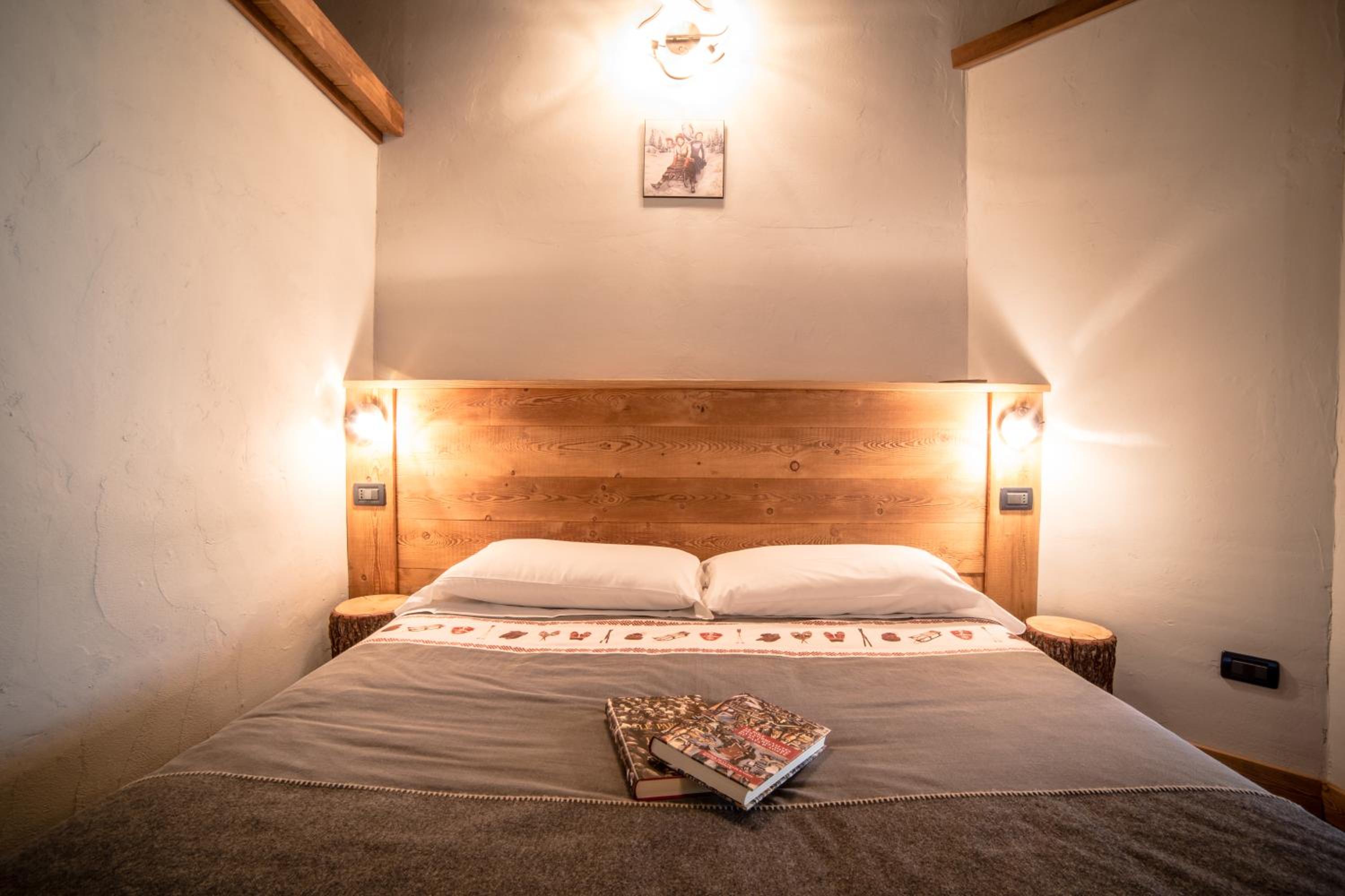 Double Room - Photo 2