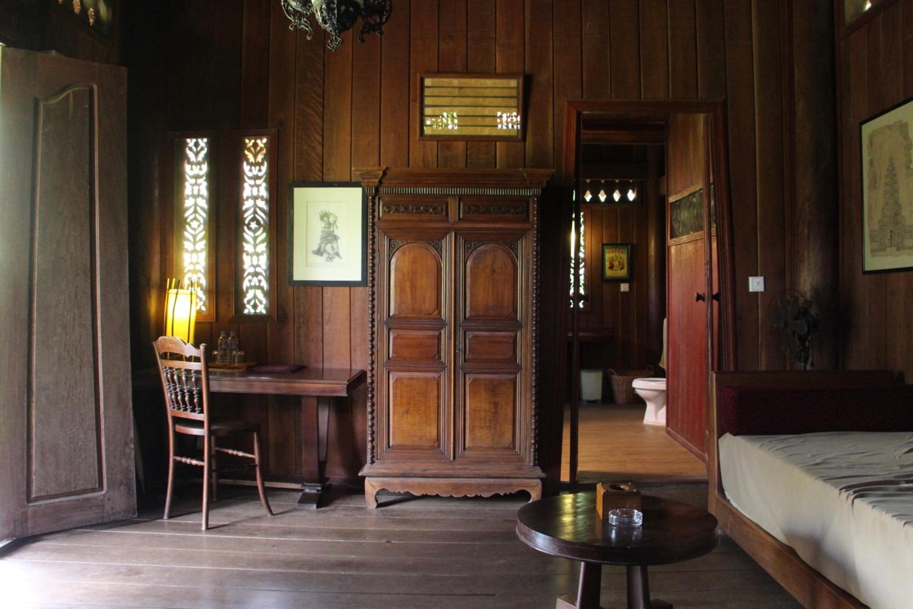 King Room with Balcony