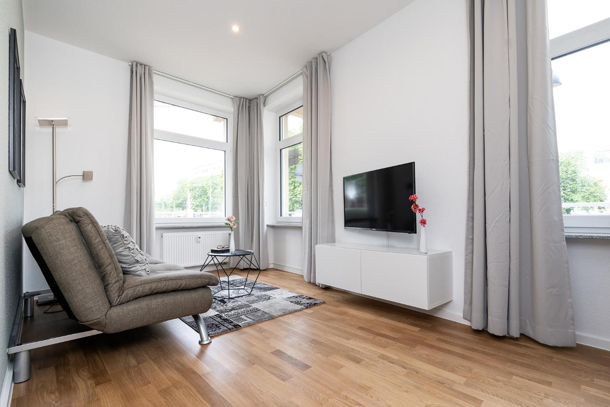 Studio Apartment - Photo 5