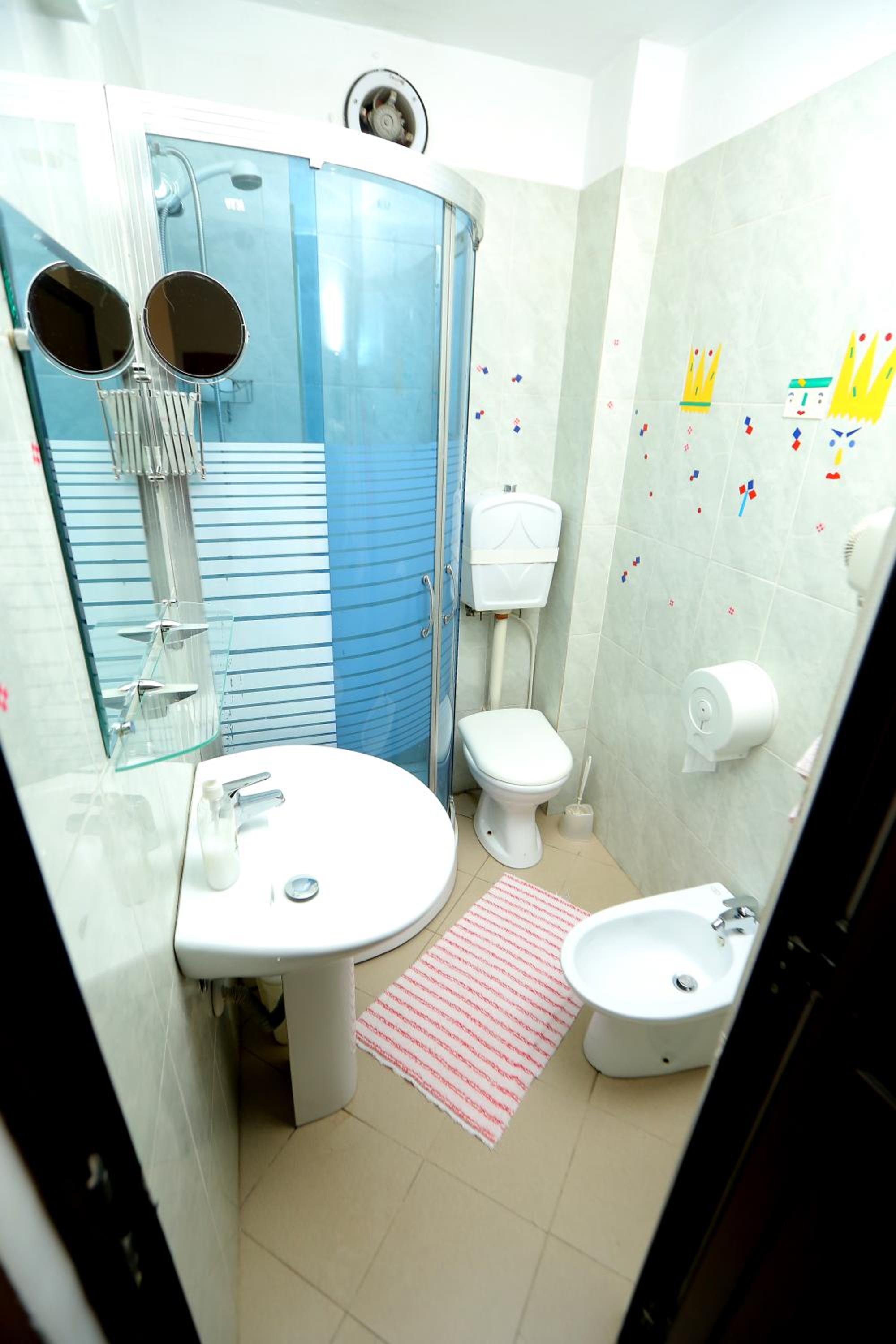 Single Room photo 3