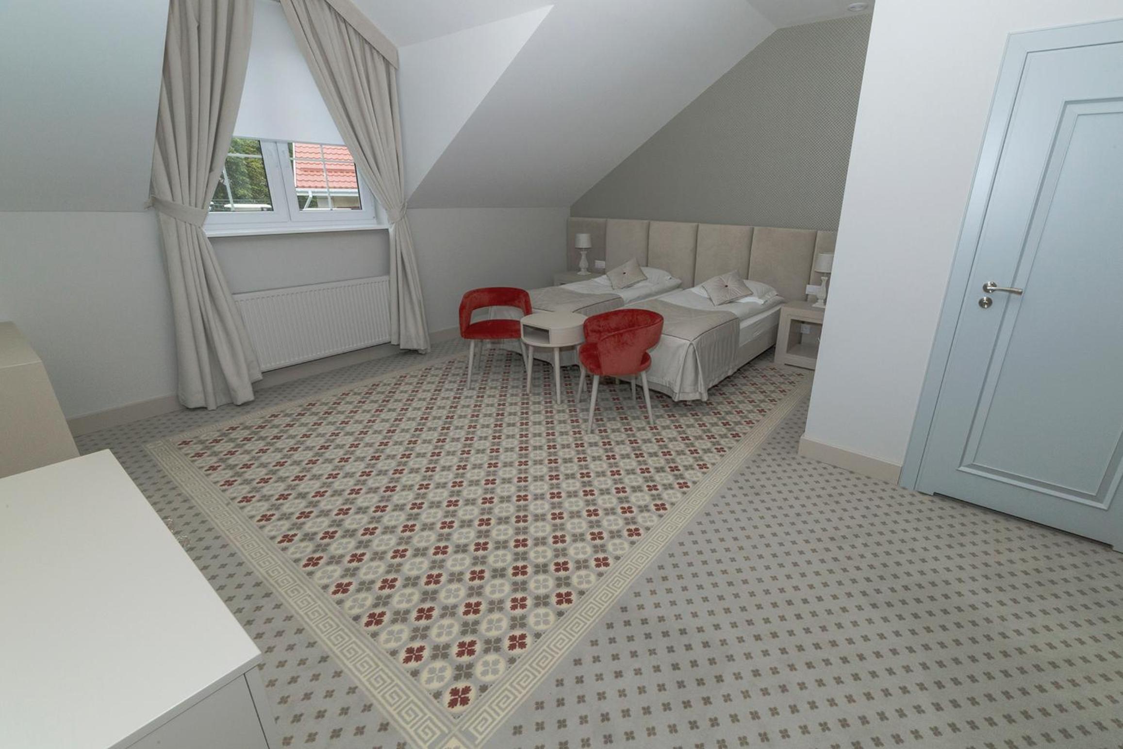 Large Twin Room photo 2