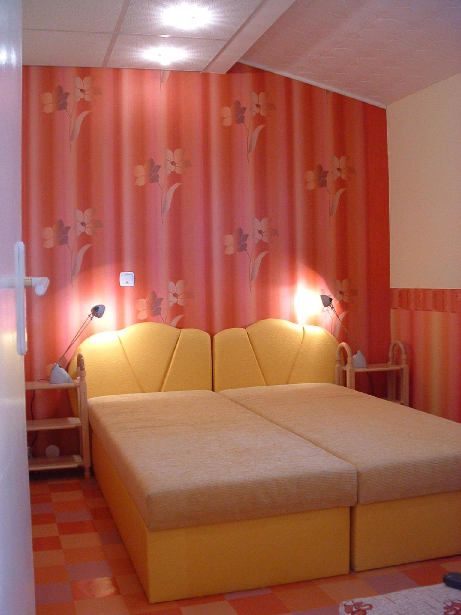 One-Bedroom Apartment (3 Adults) photo 3