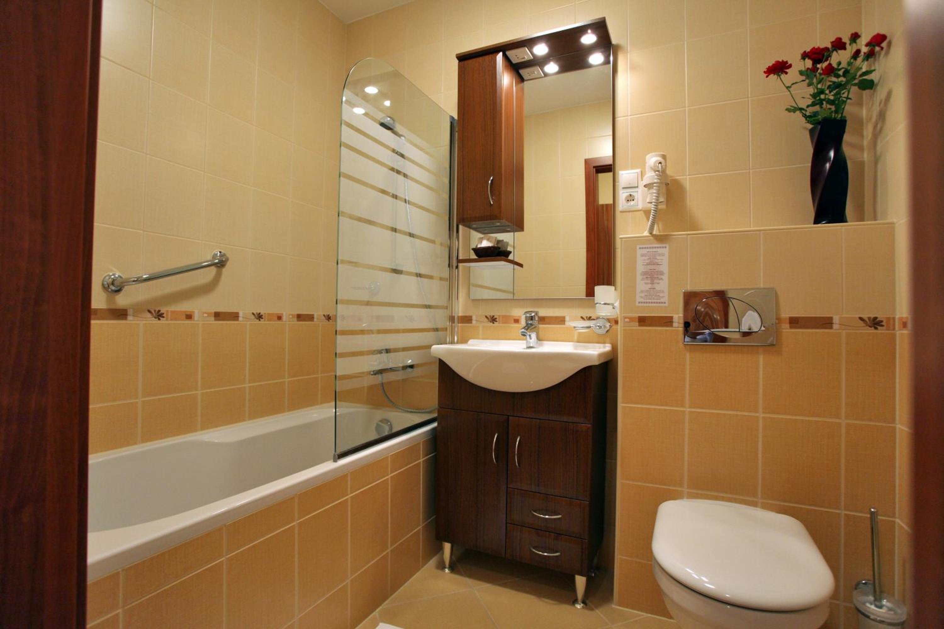 Budget Double Room - Photo 3