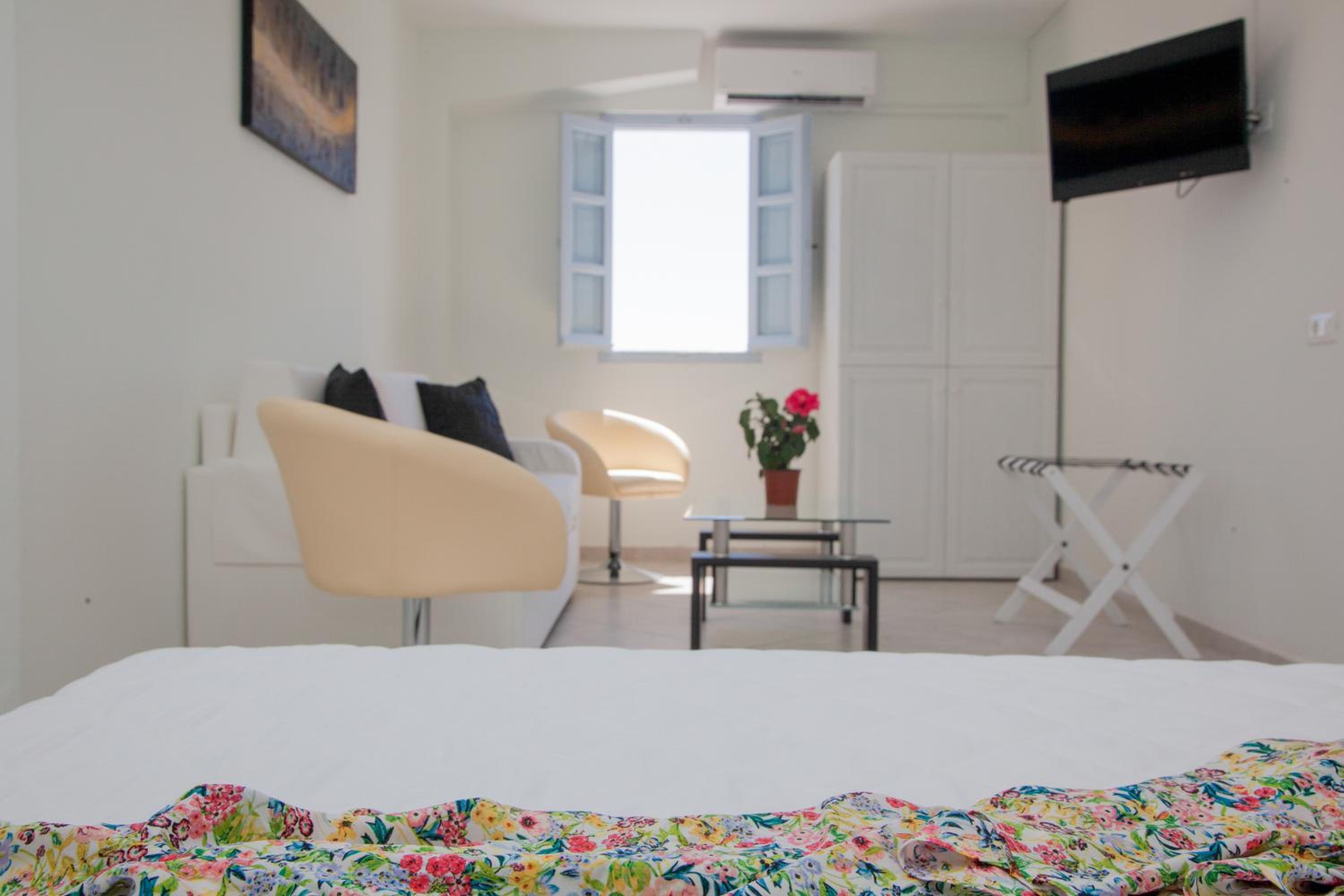 Superior One-Bedroom Apartment with Sea View photo 2
