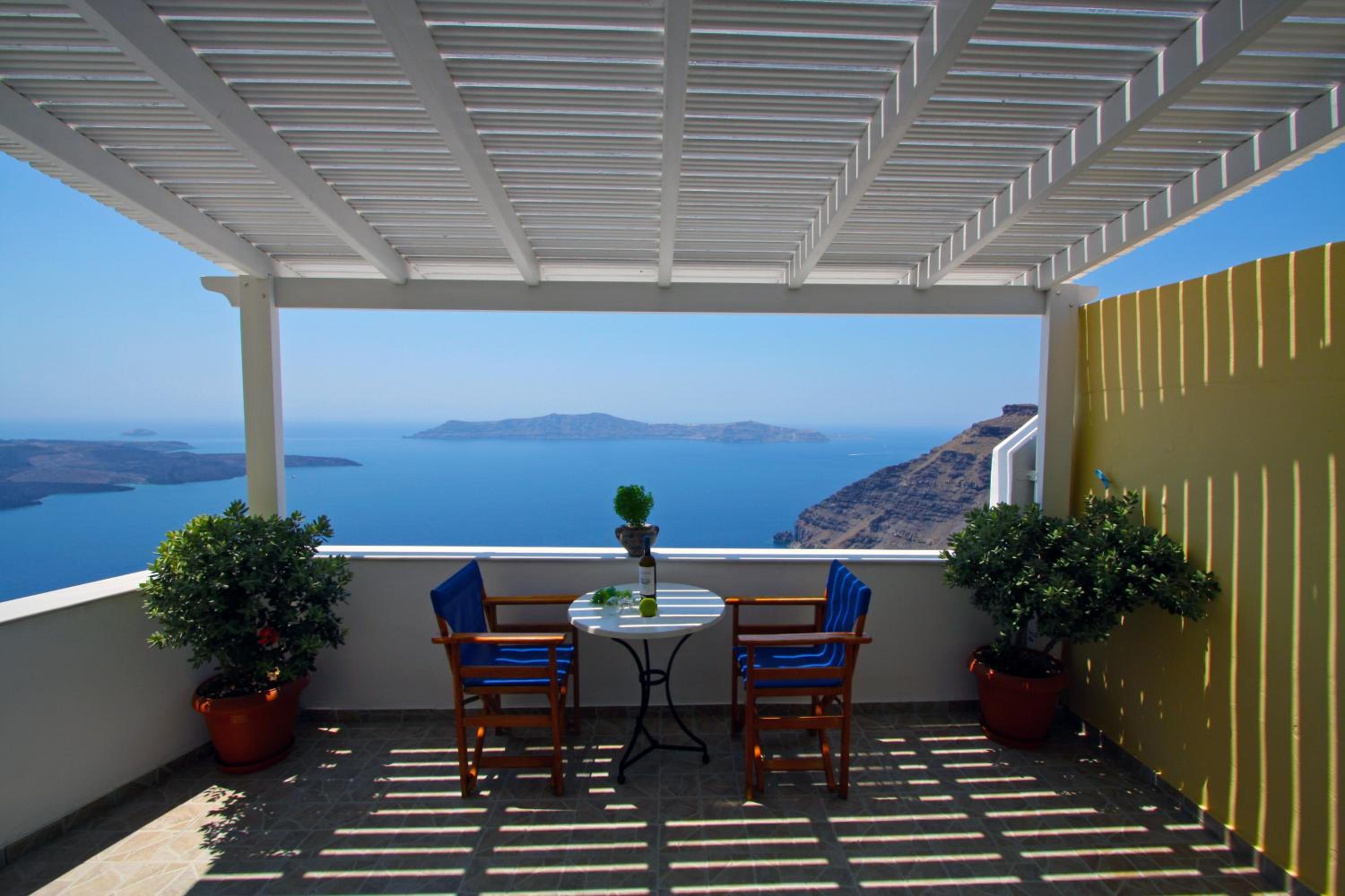 Premier Room with Caldera View - Photo 17