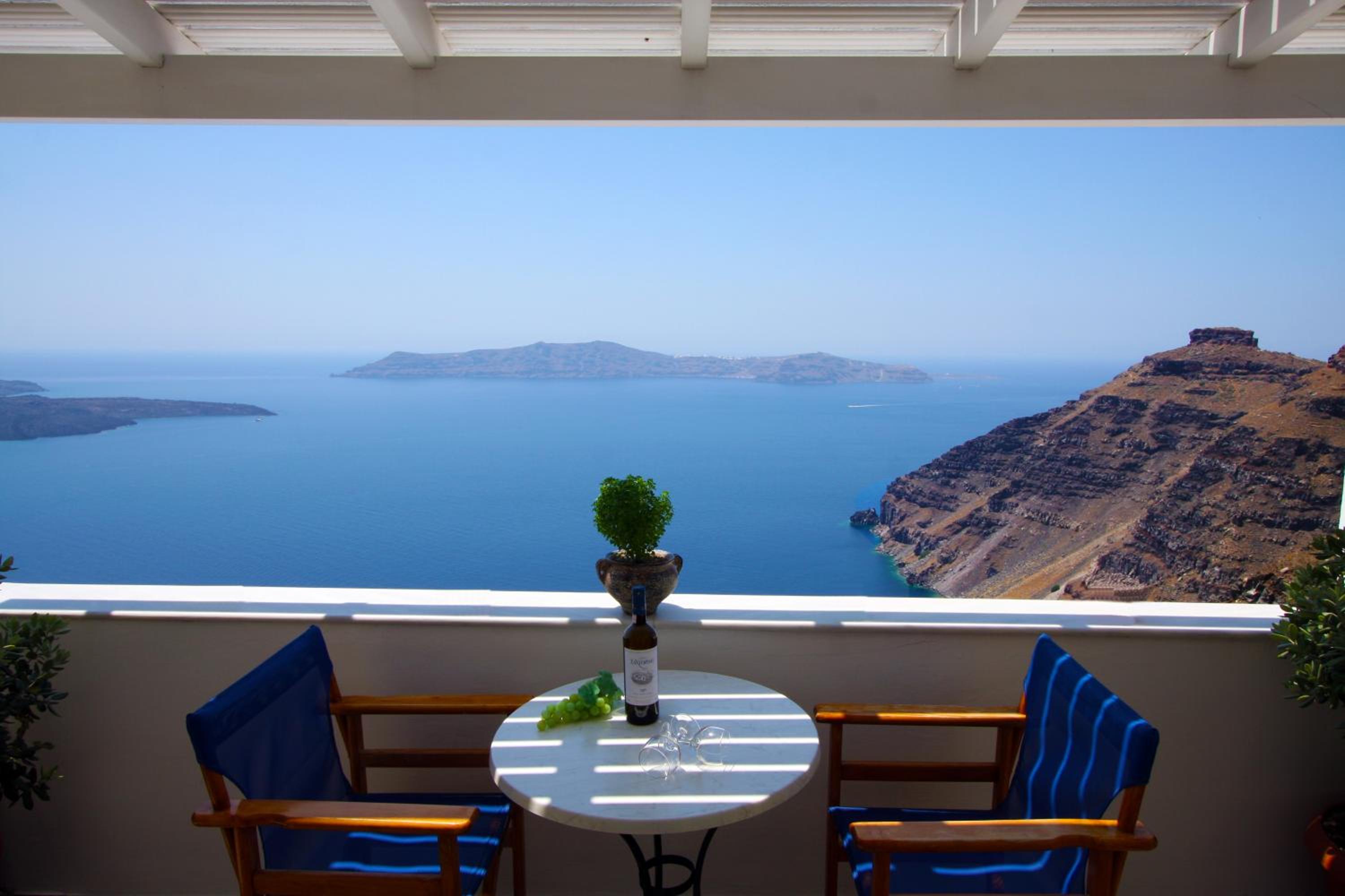 Premier Room with Caldera View - Photo 13