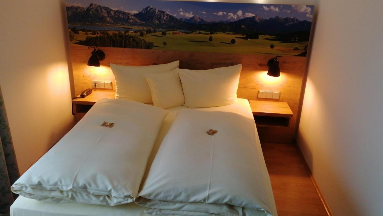 Budget Double Room - Photo 3