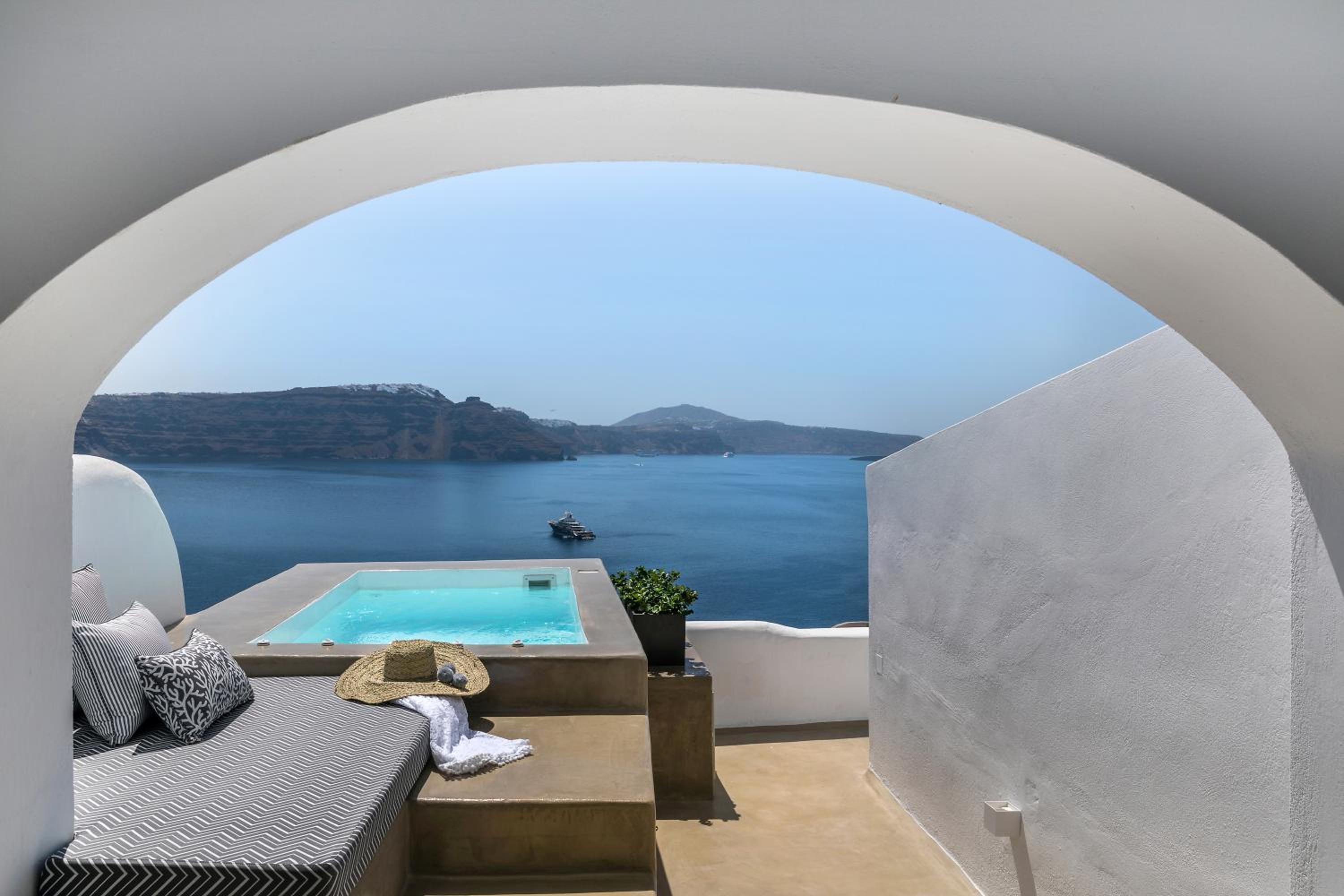 Villa photo 2