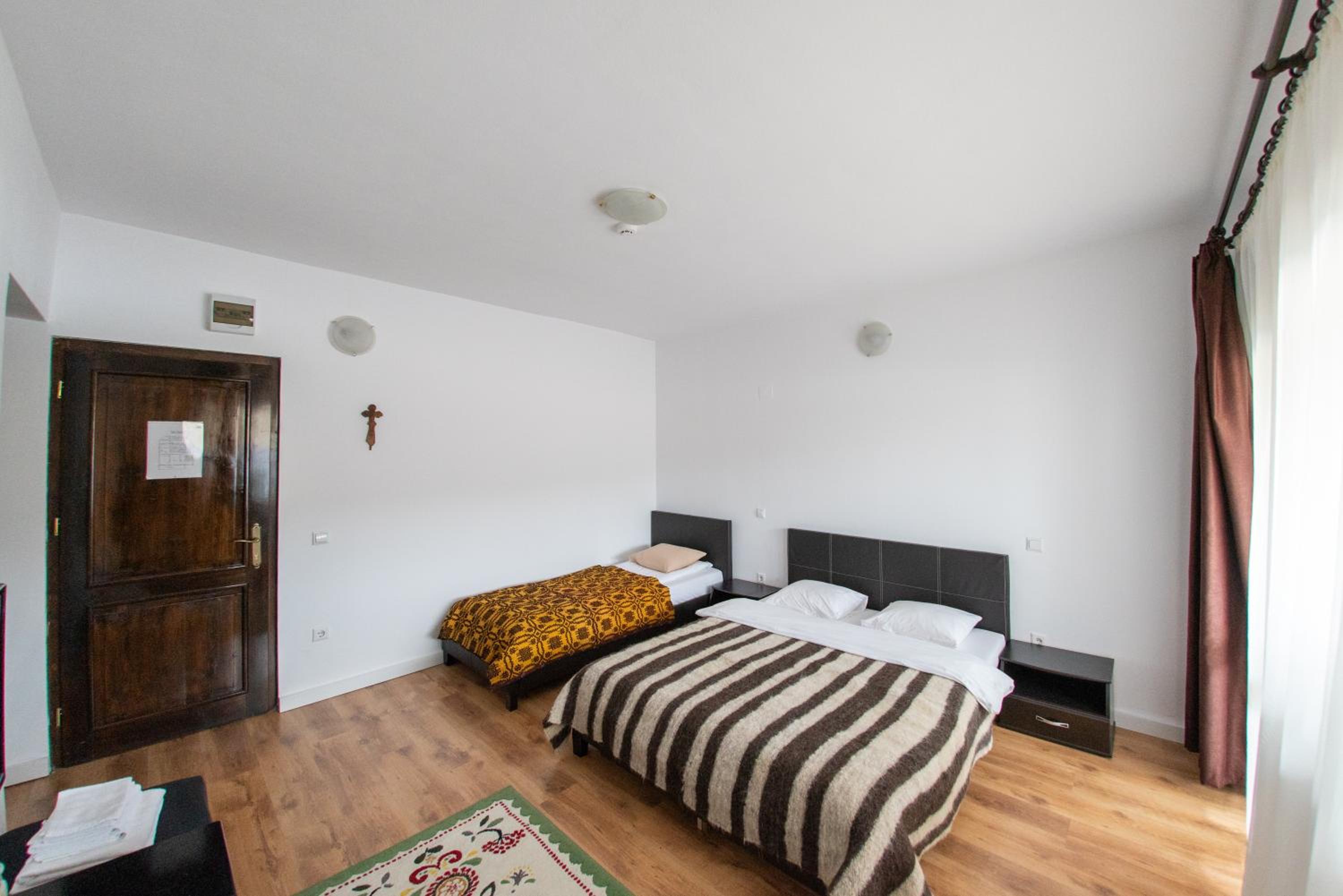 Triple Room with Terrace - Photo 13