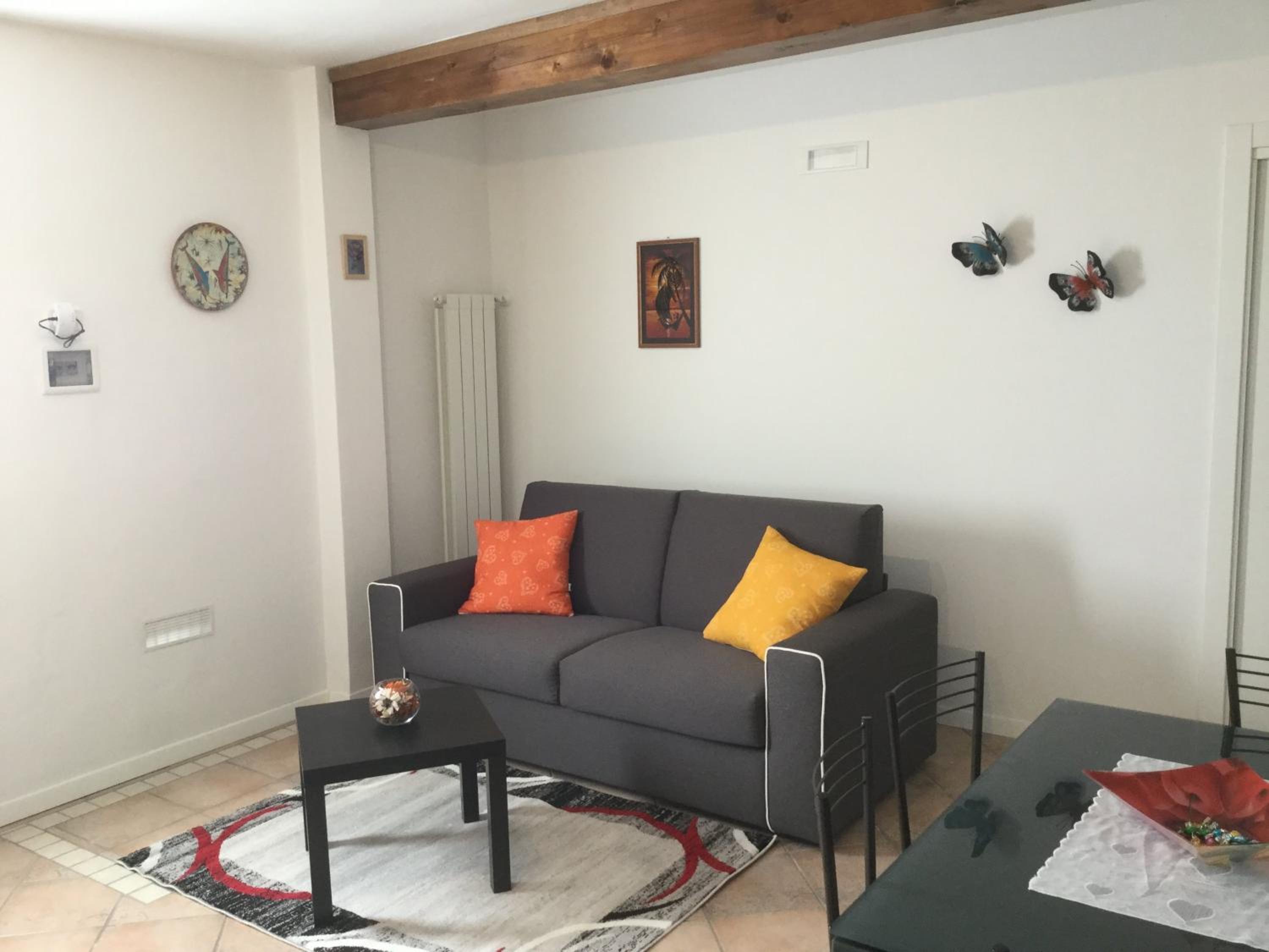 One-Bedroom Apartment - Photo 15