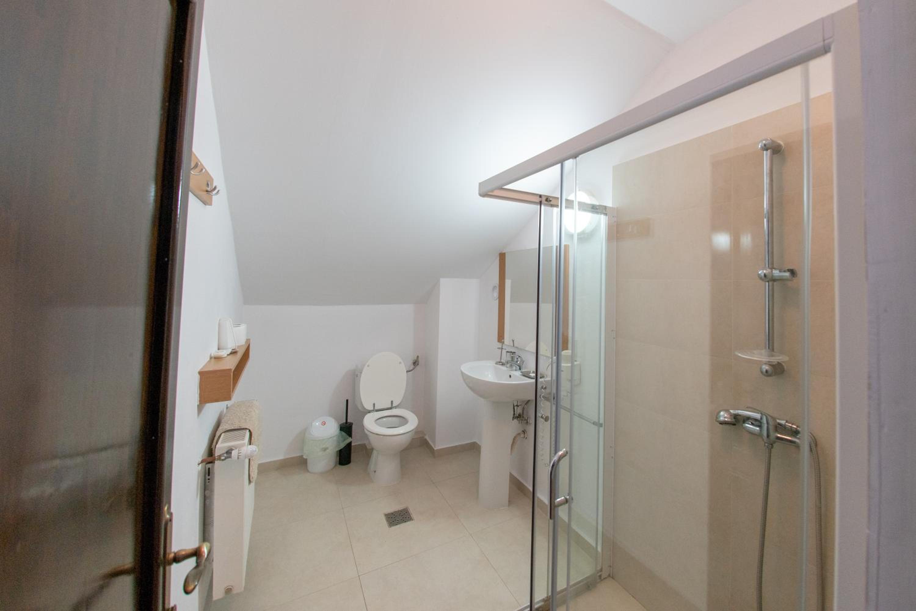 Two-Bedroom Apartment - Photo 2