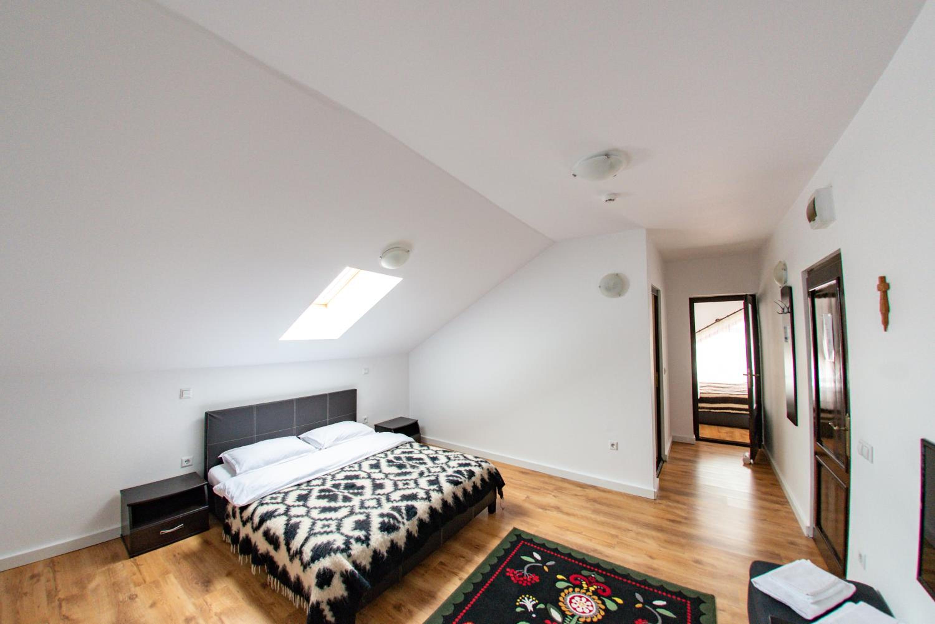 Two-Bedroom Apartment - Photo 4