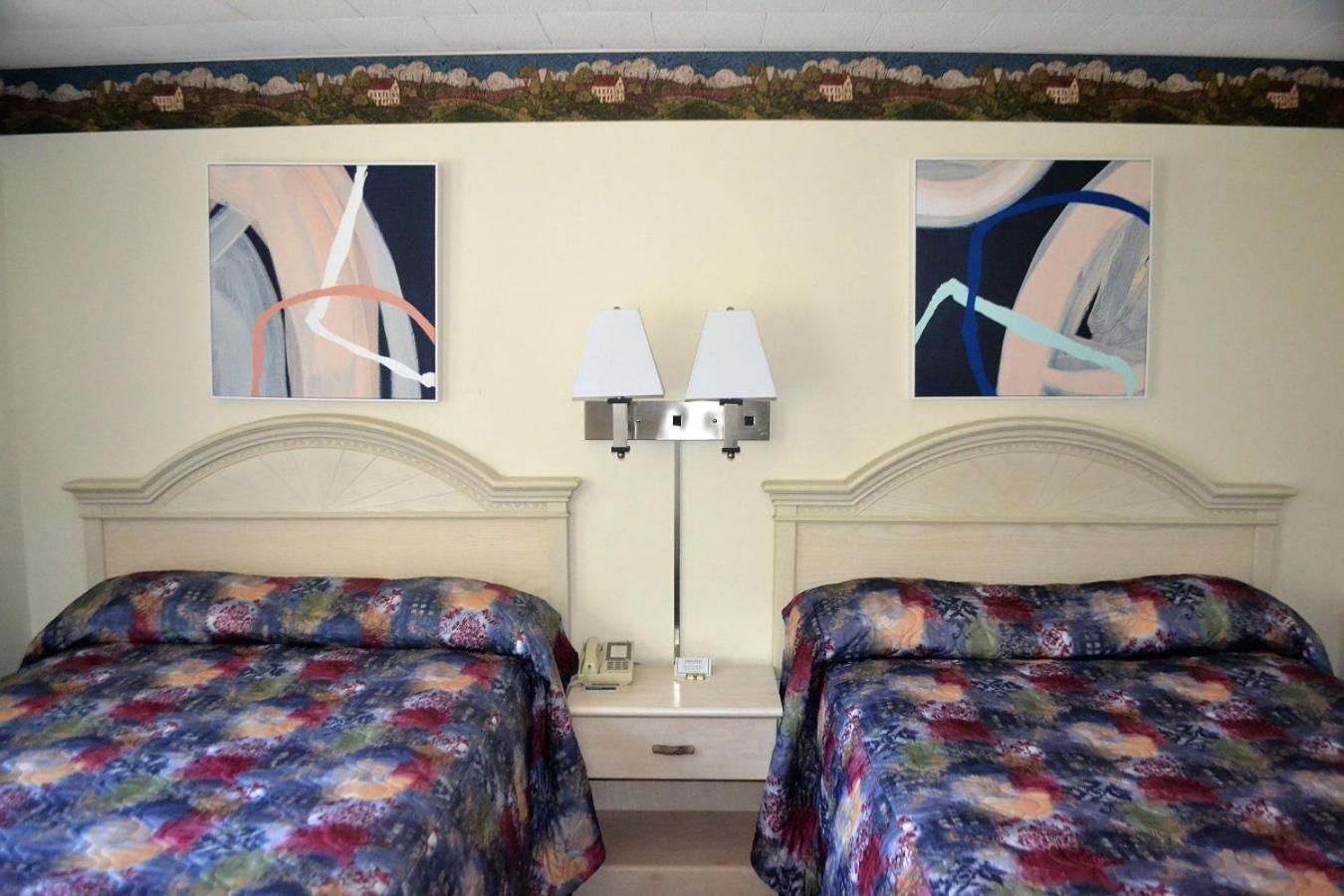Double Room with Two Double Beds photo 2