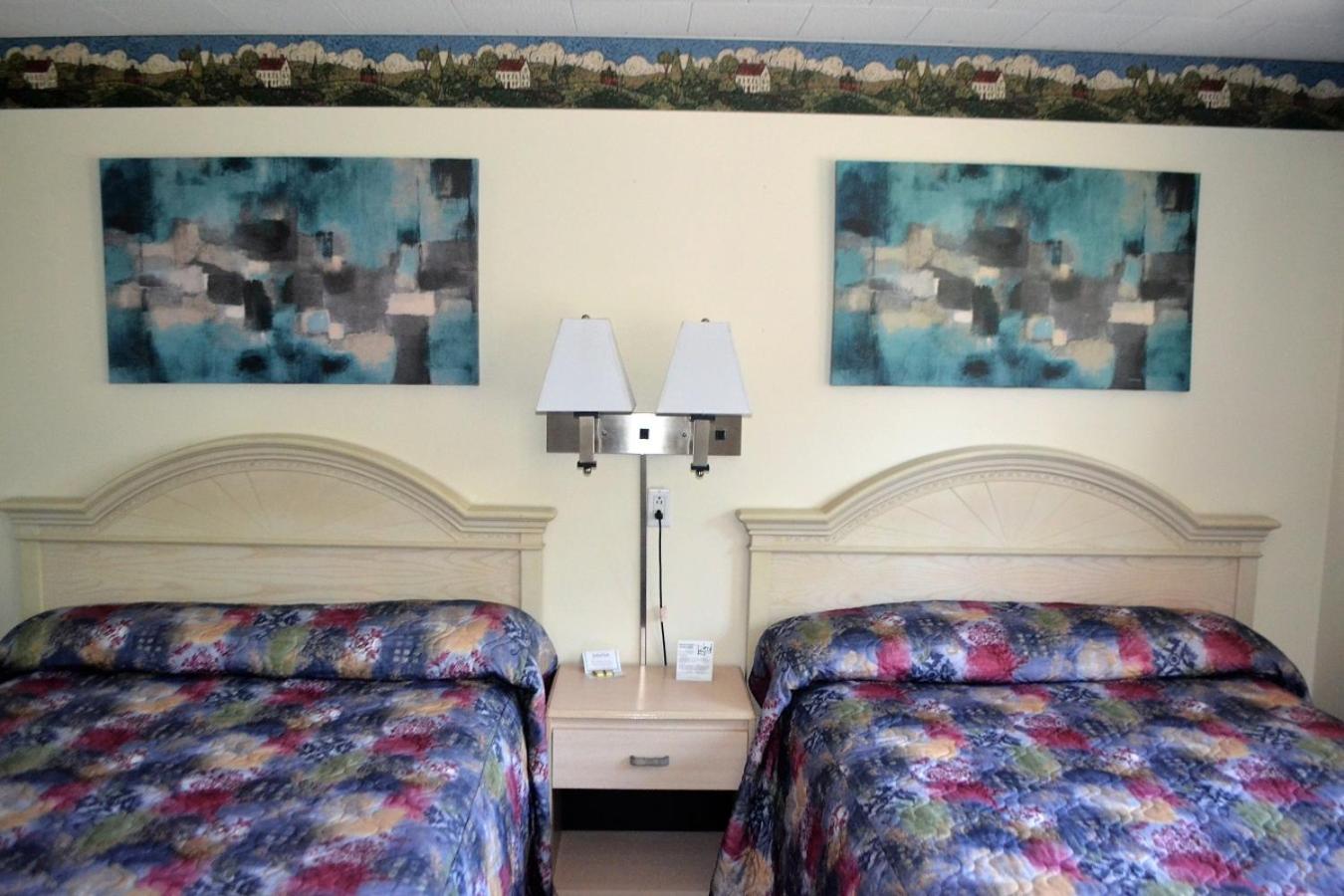 Double Room with Two Double Beds photo 3