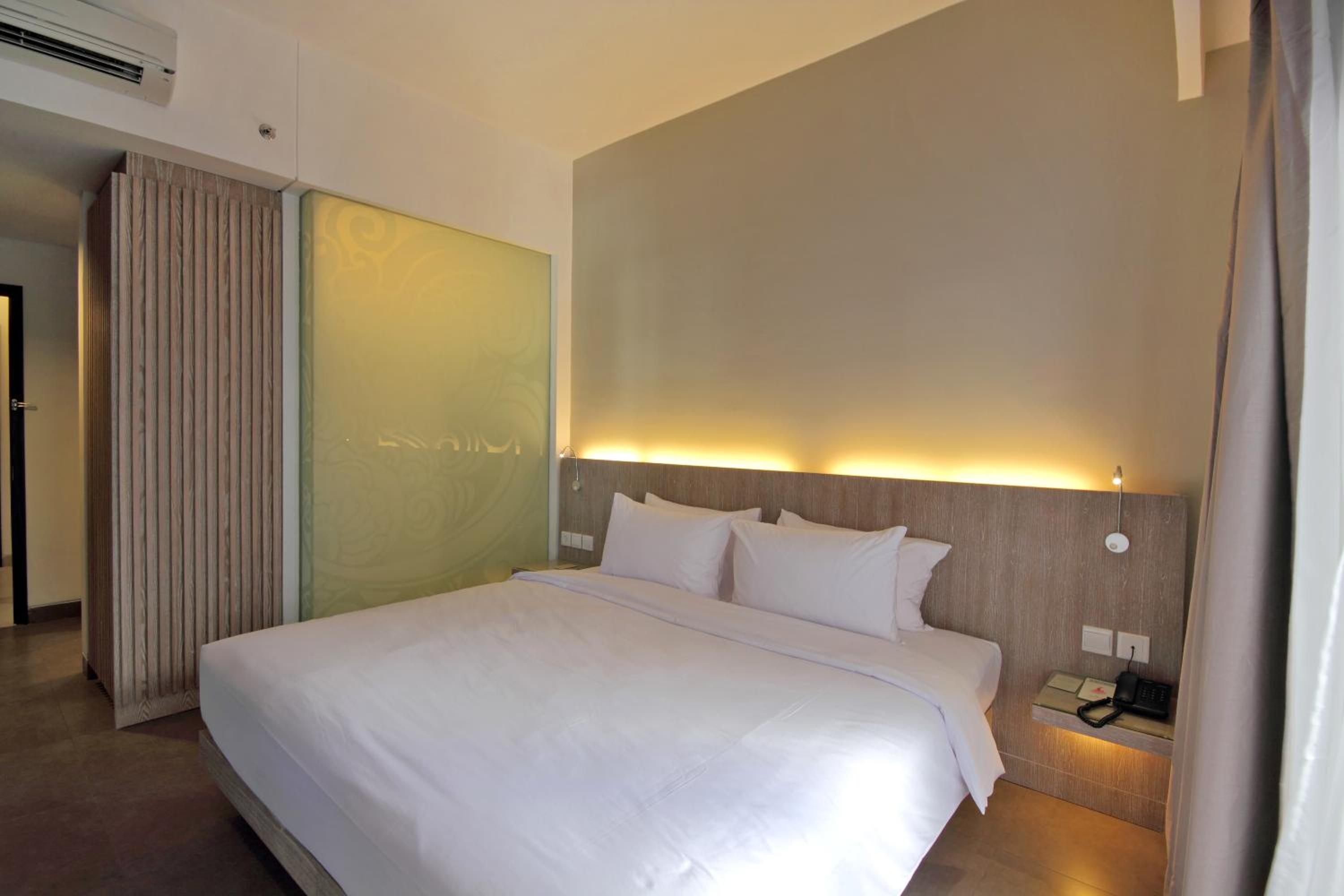 Superior King Room photo 2