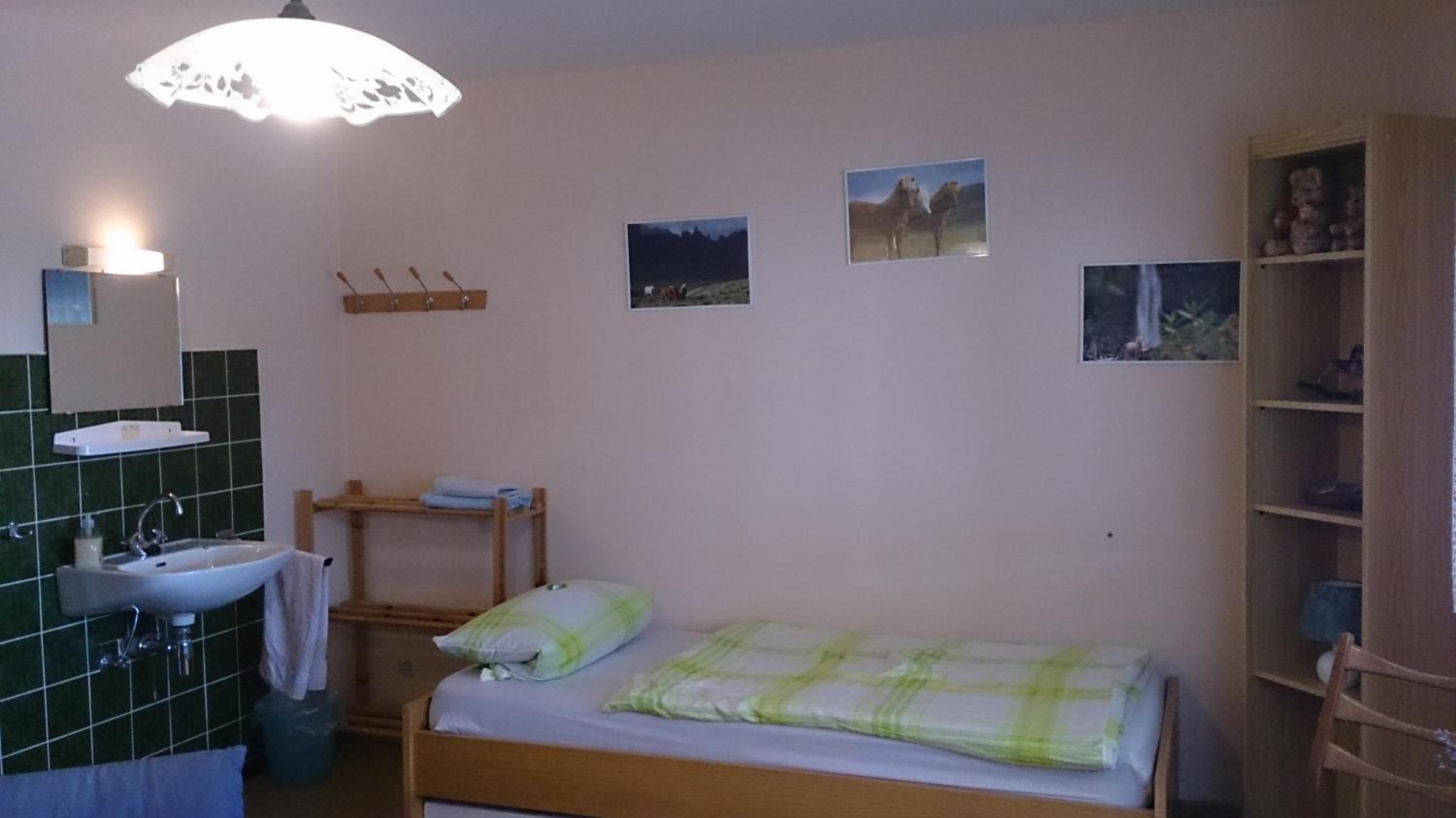 Single Room photo 2