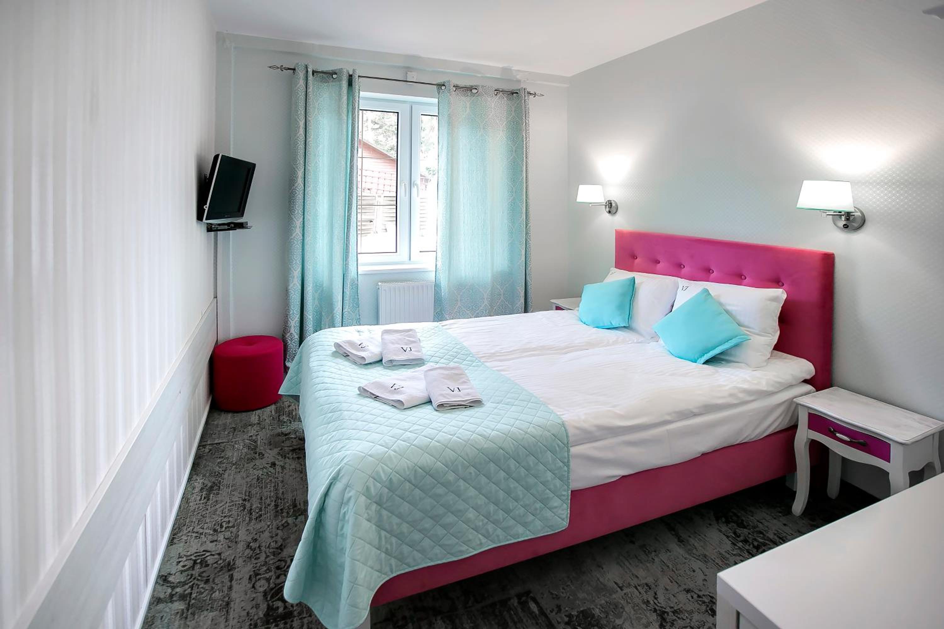 Budget Double Room photo 3