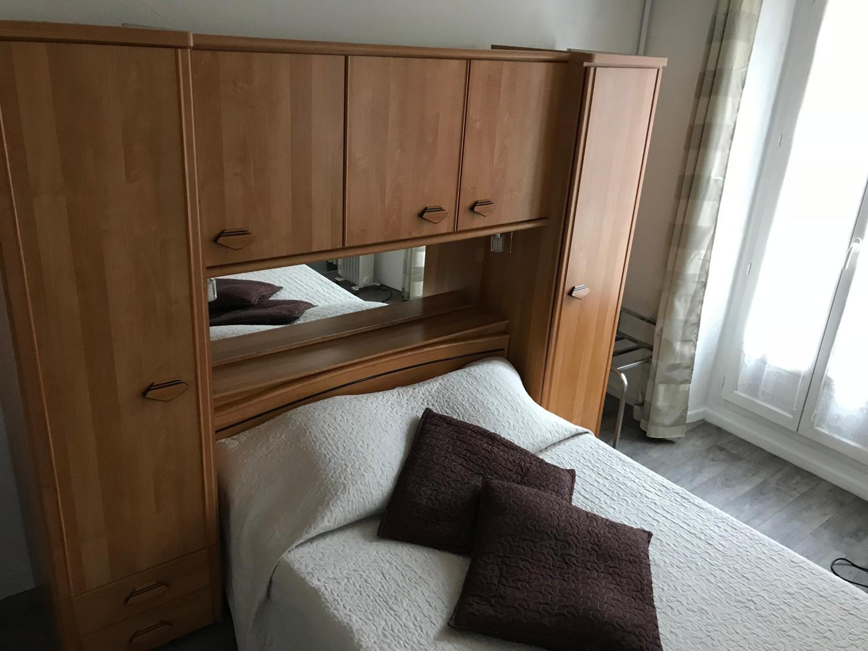 Double Room - Photo 9