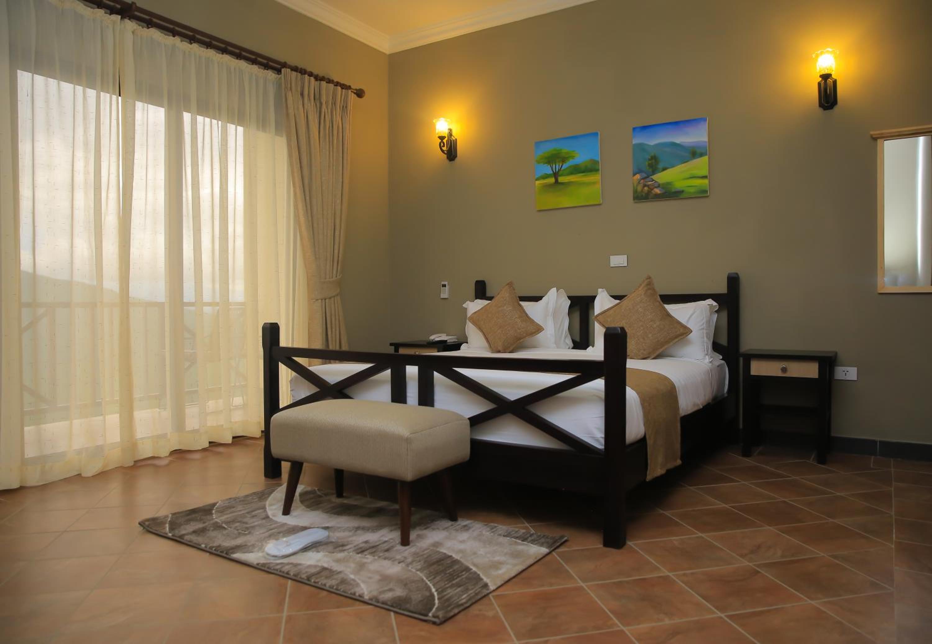 Queen Room - Photo 4