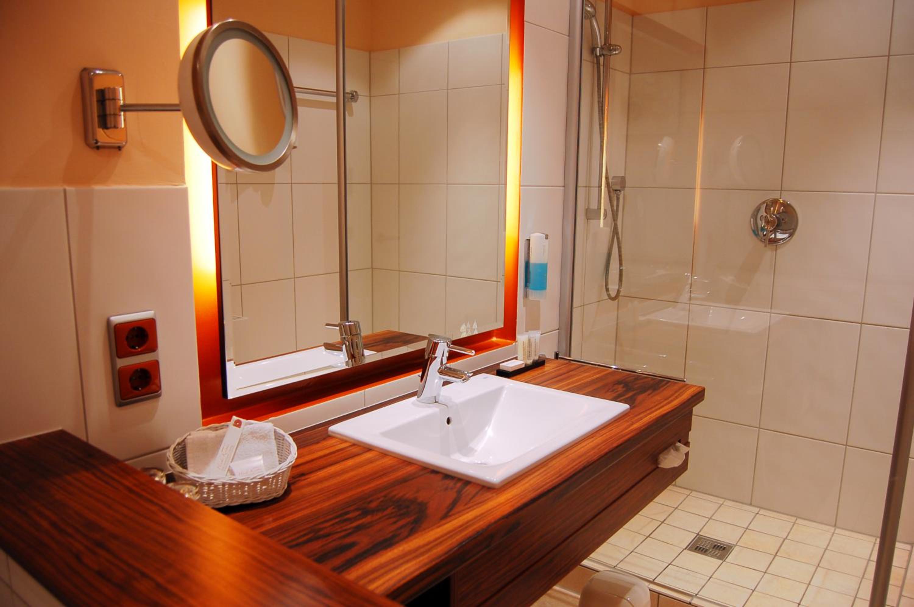 Standard Double Room - Photo 6