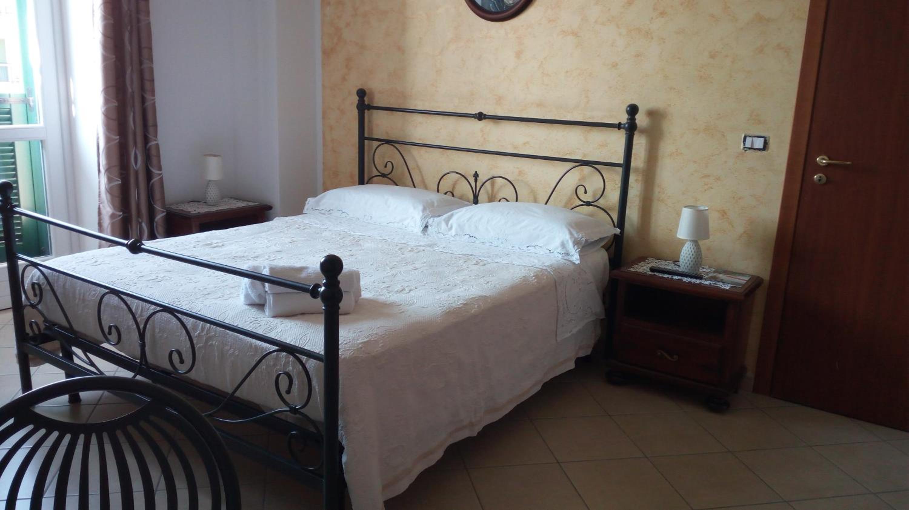 Triple Room with Private Bathroom photo 1