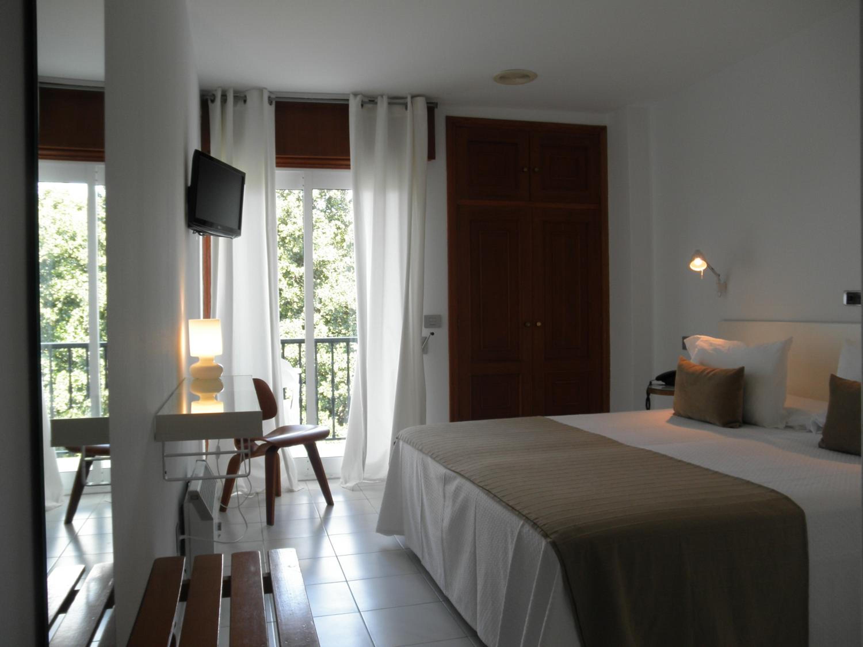 Standard Double Room - Photo 2