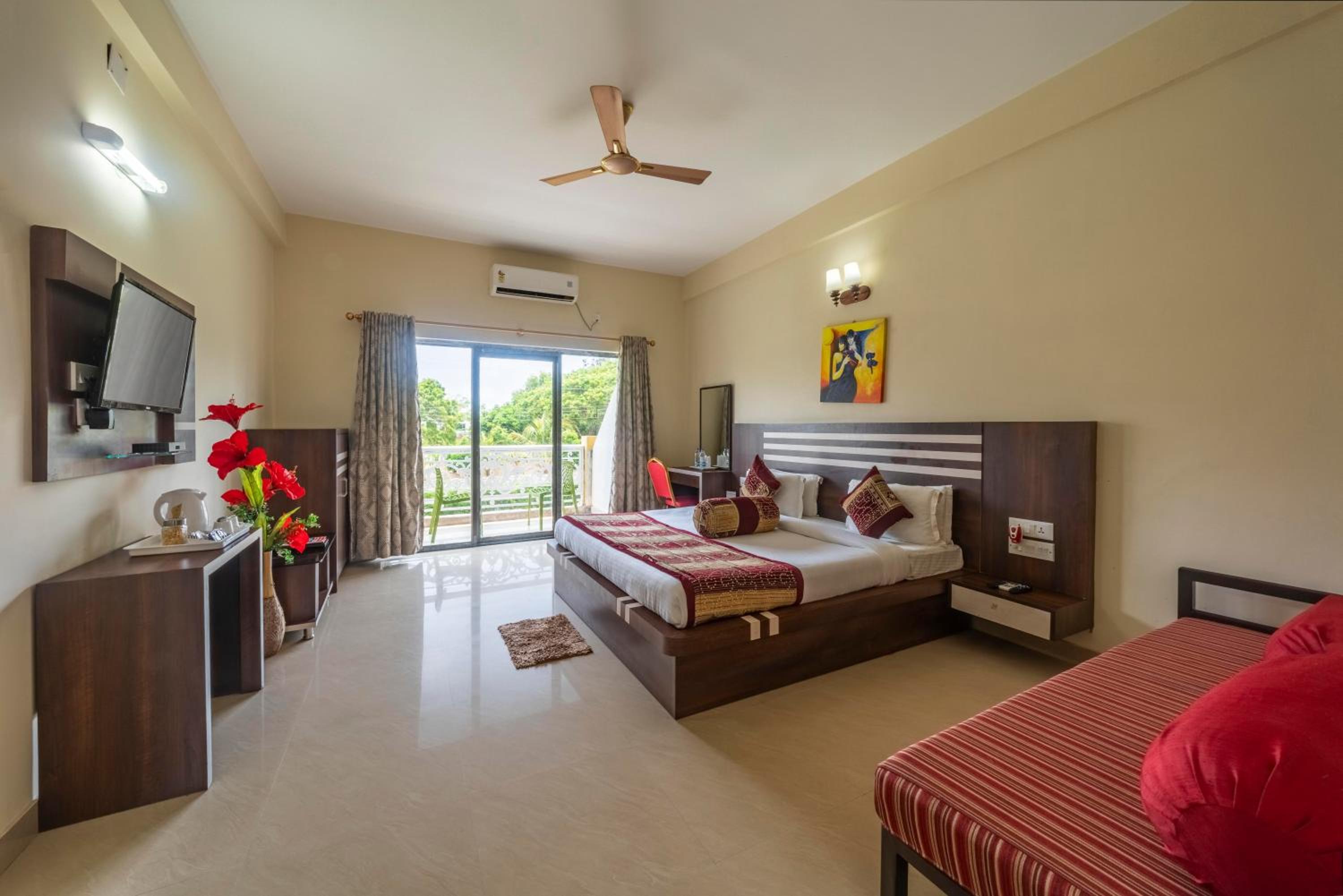 Standard Double or Twin Room - Photo 2