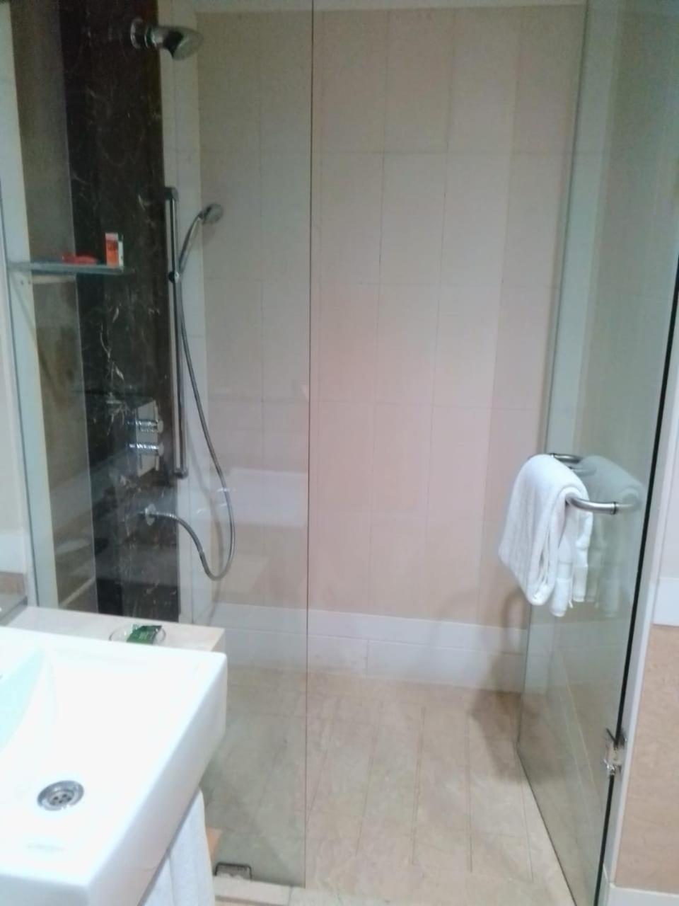 Premium Double or Twin Room with 15% discount on Food and Soft beverage - Photo 6