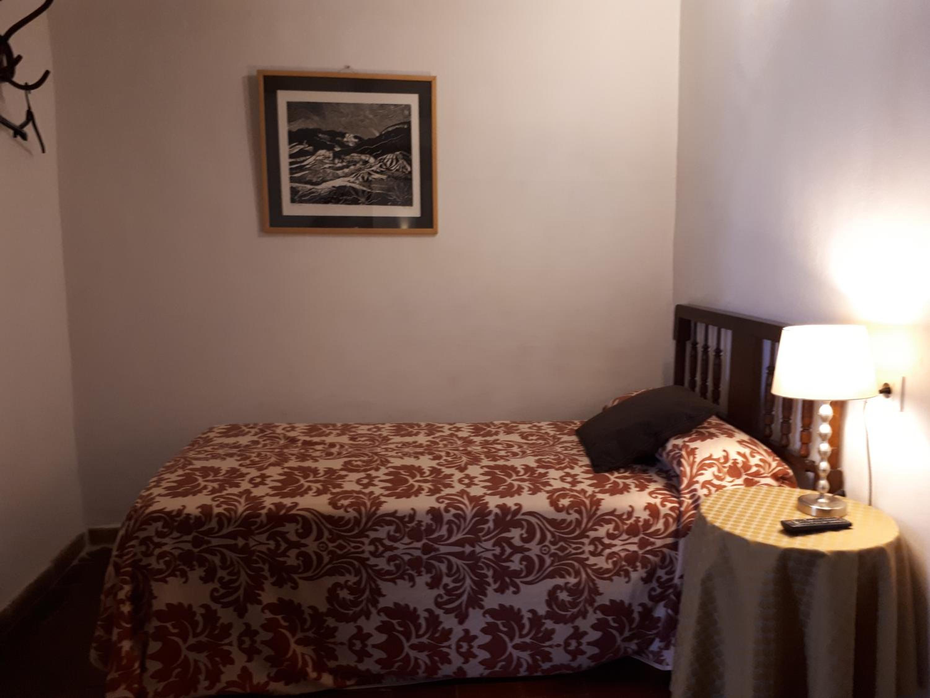 Double or Twin Room - Photo 9