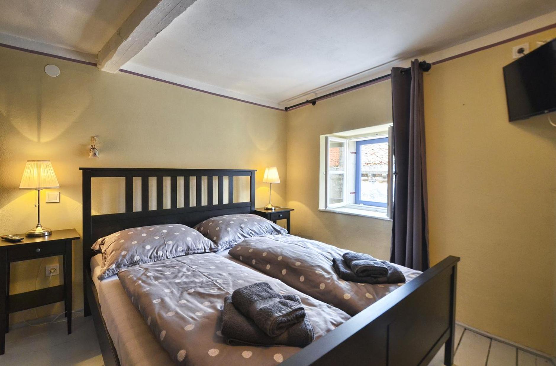 Double Room With Private Bathroom photo 2