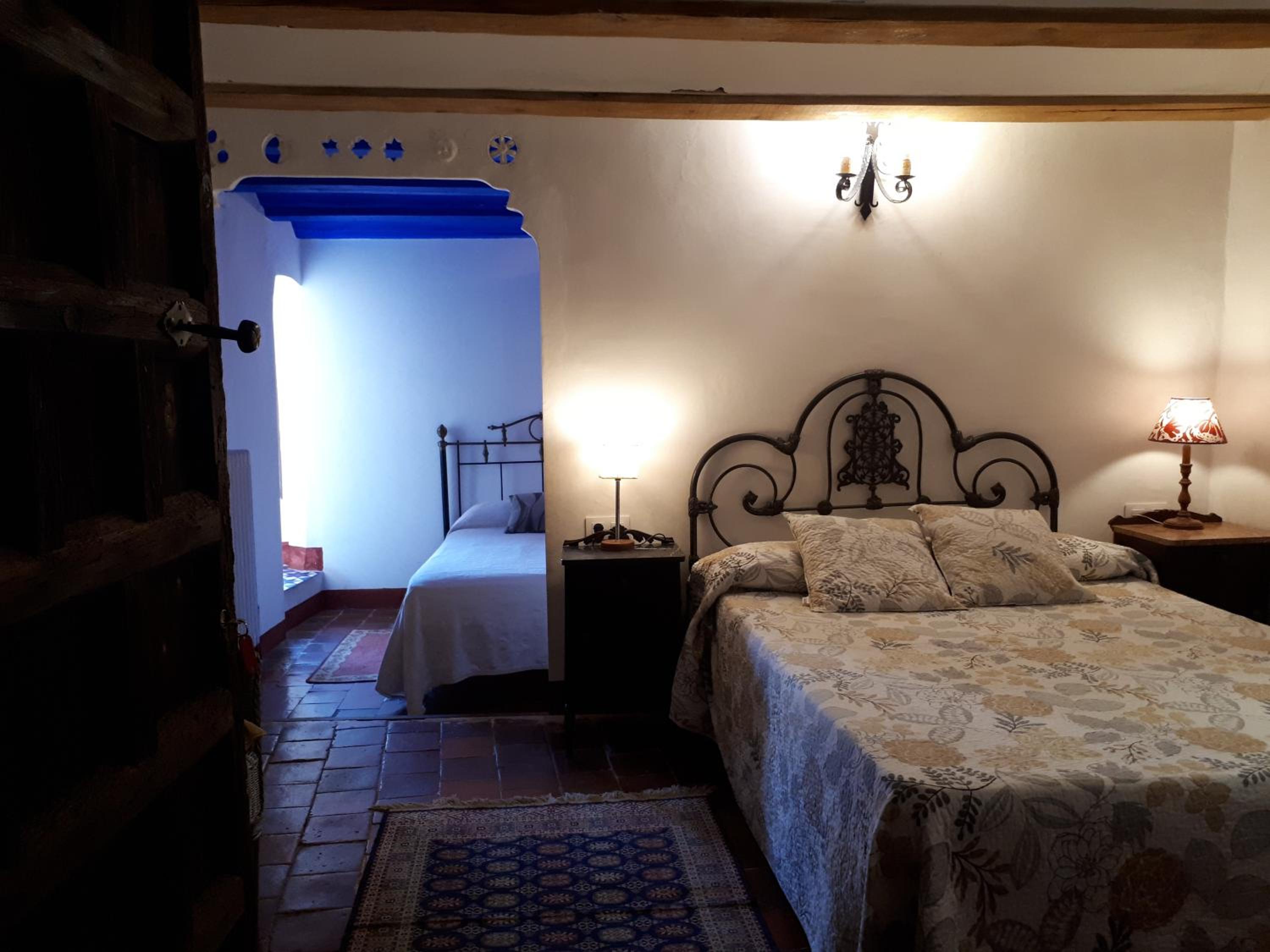 Quadruple Room - Photo 13
