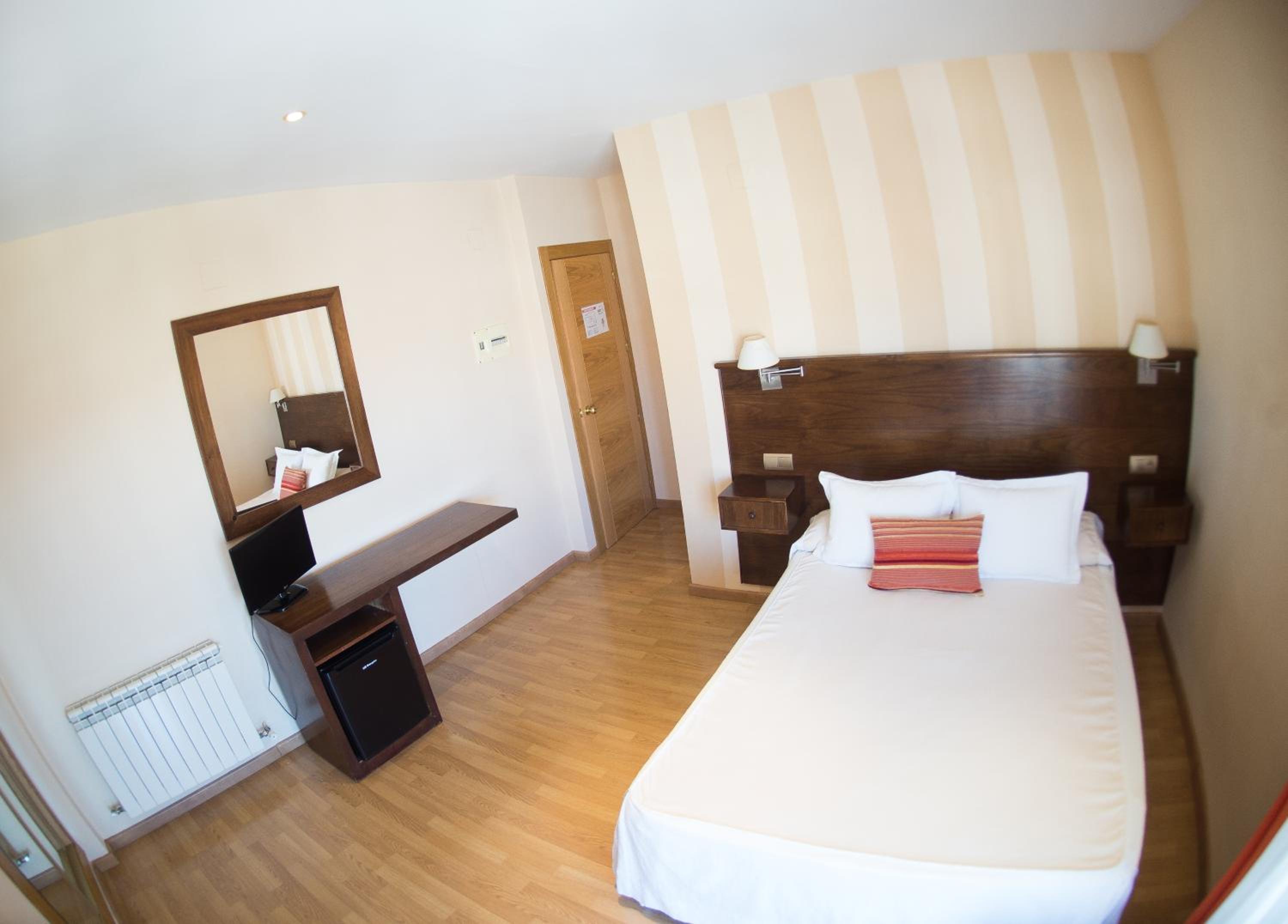 Superior Double Room - Photo 5